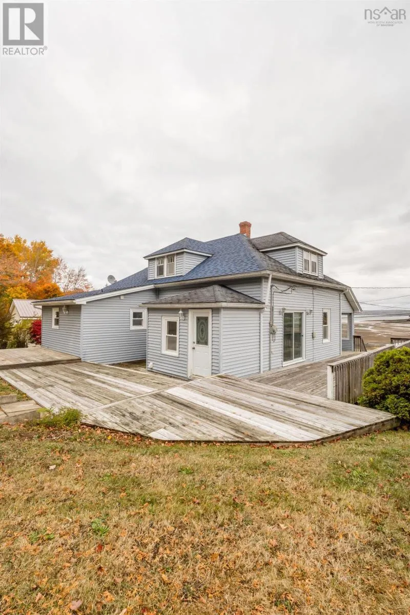 9 Shore Road