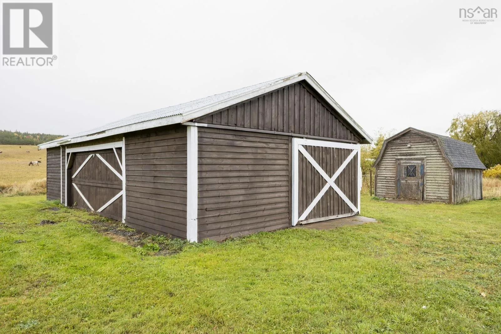 4730 East River East Side Road