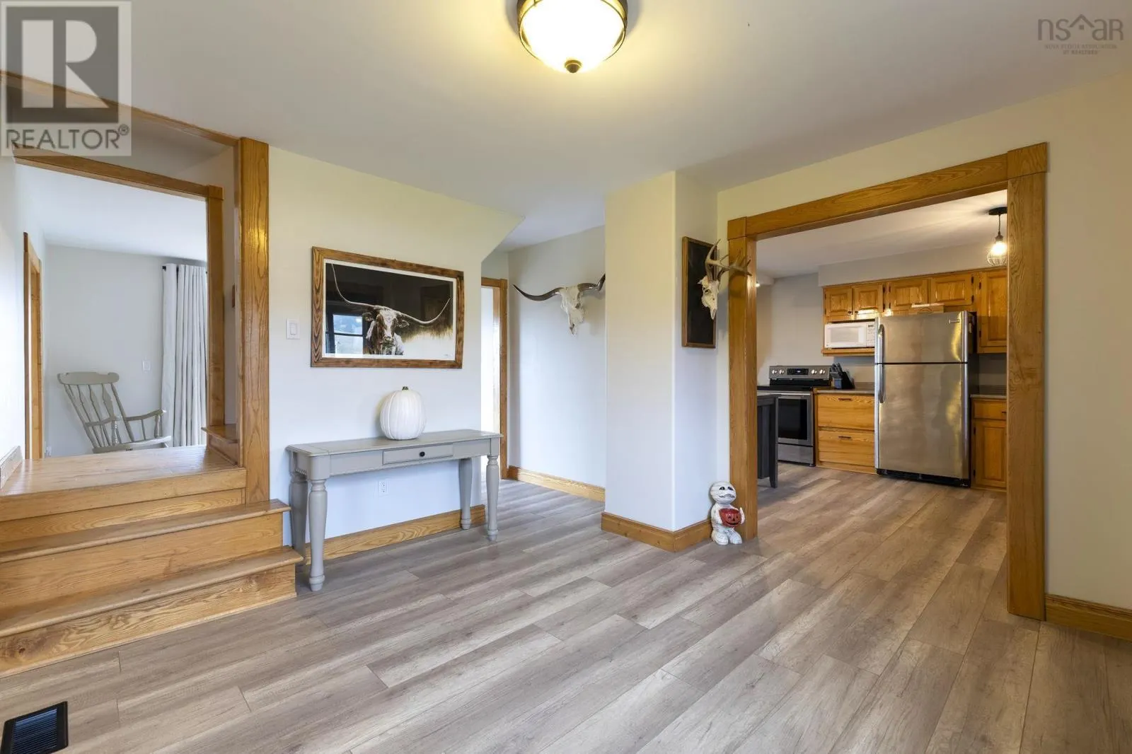 4730 East River East Side Road