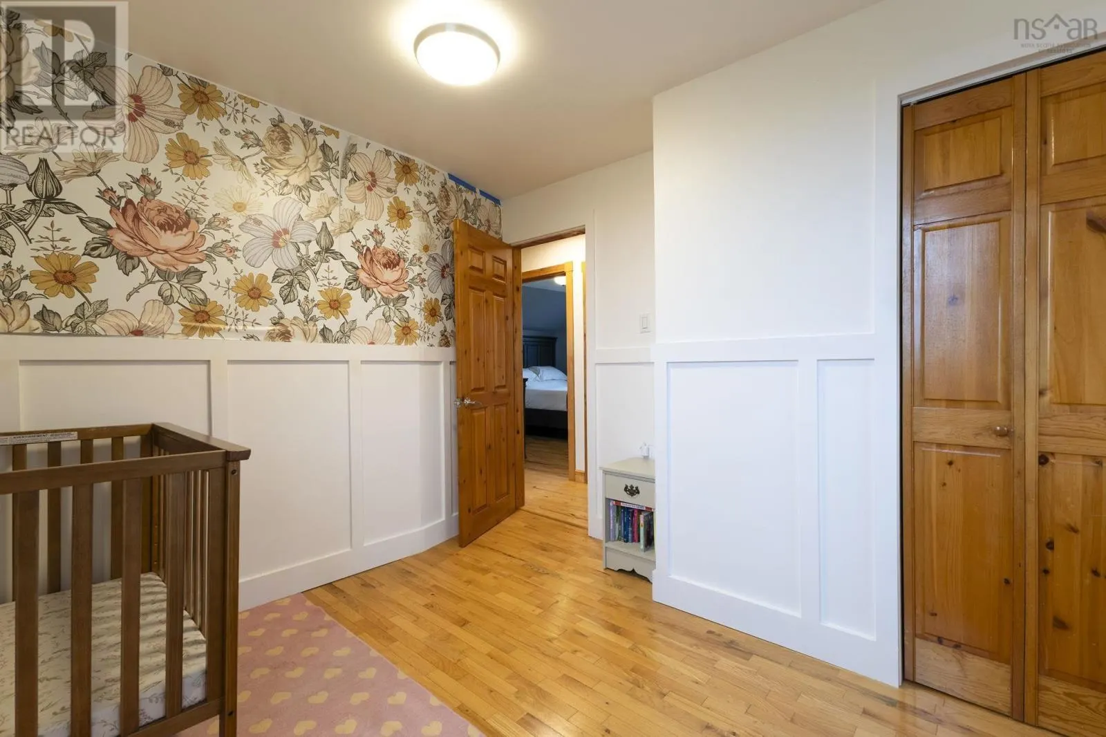 4730 East River East Side Road