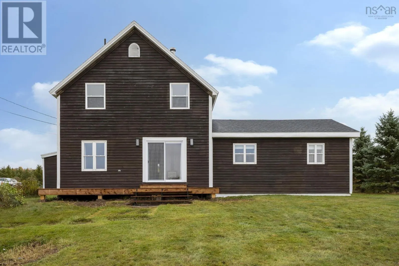 4730 East River East Side Road