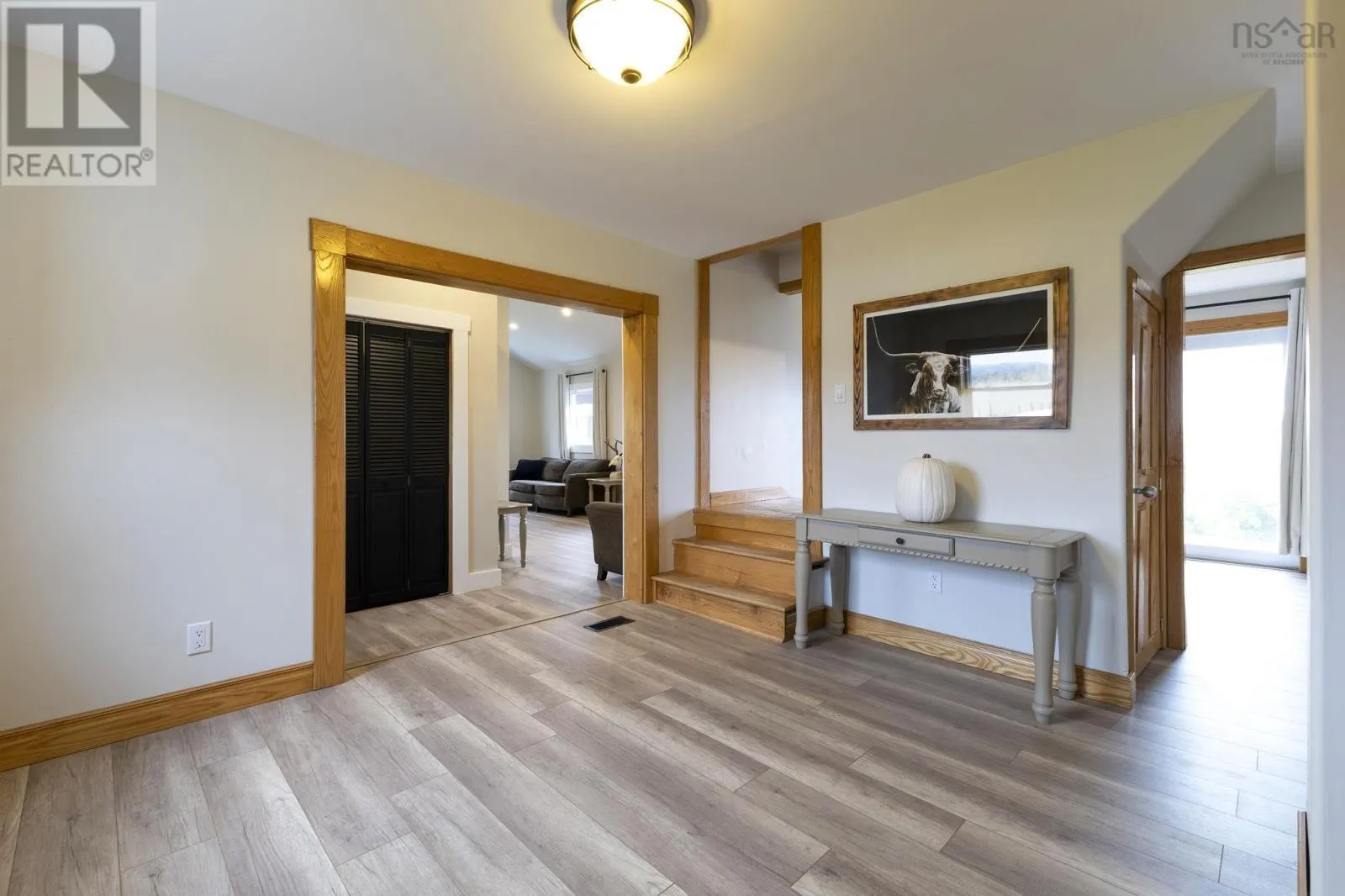 4730 East River East Side Road