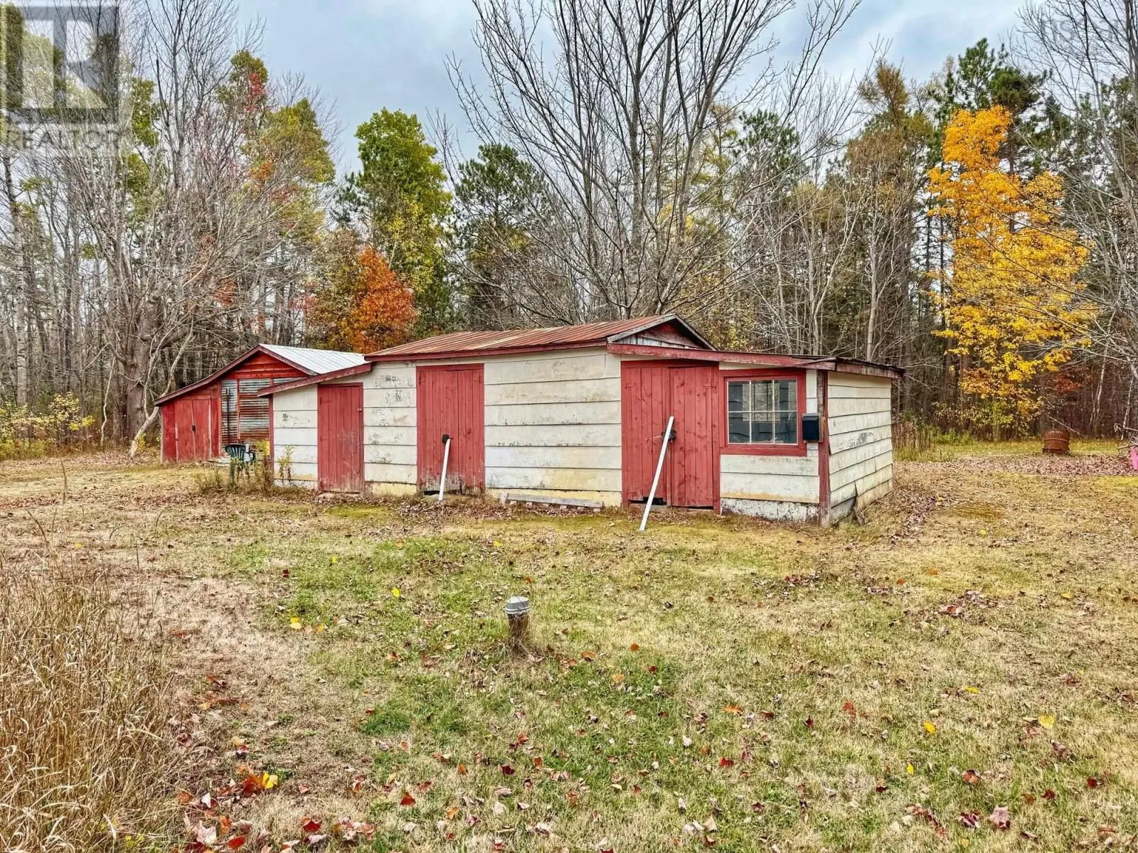 9932 Highway 201