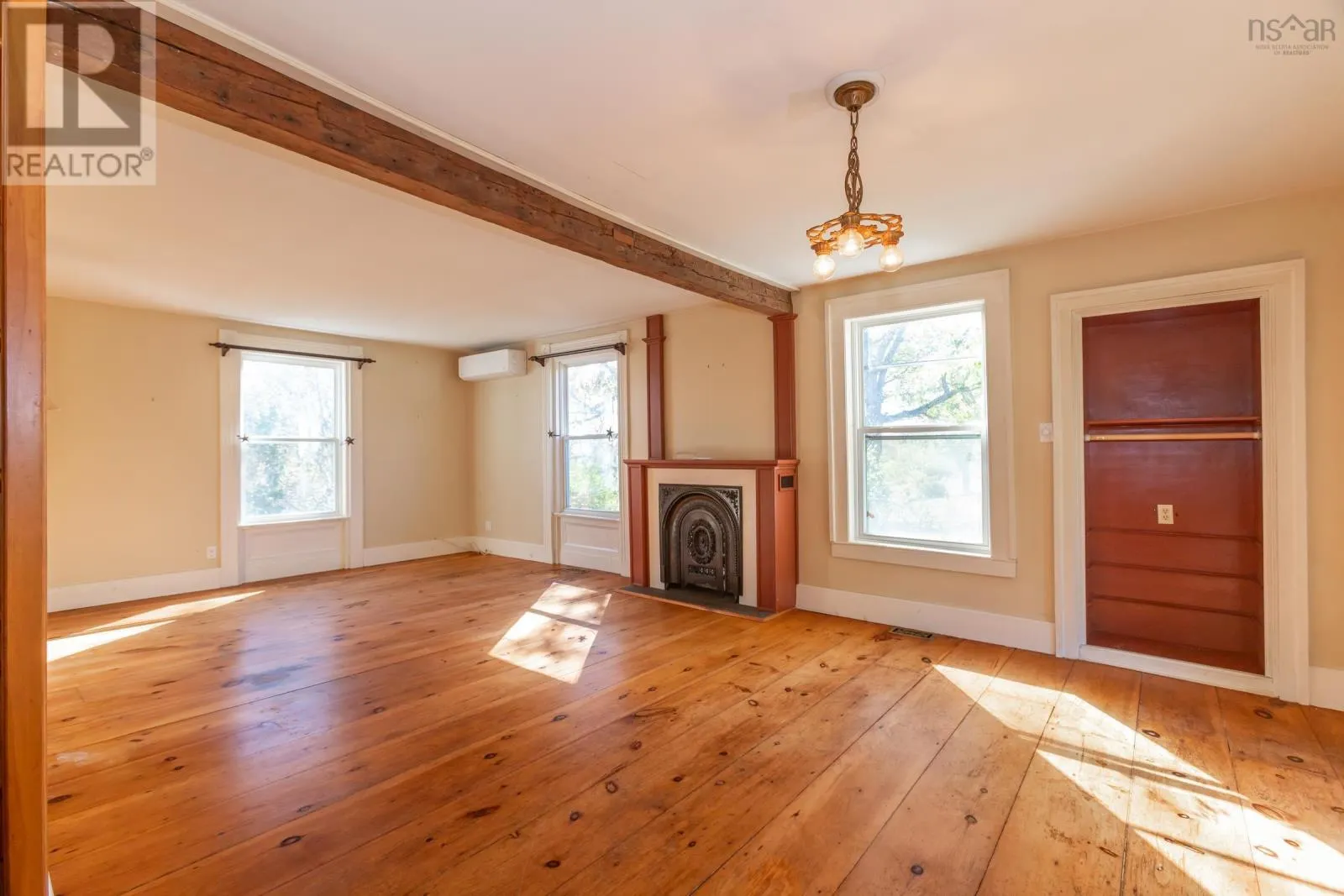 1611 Granville Road