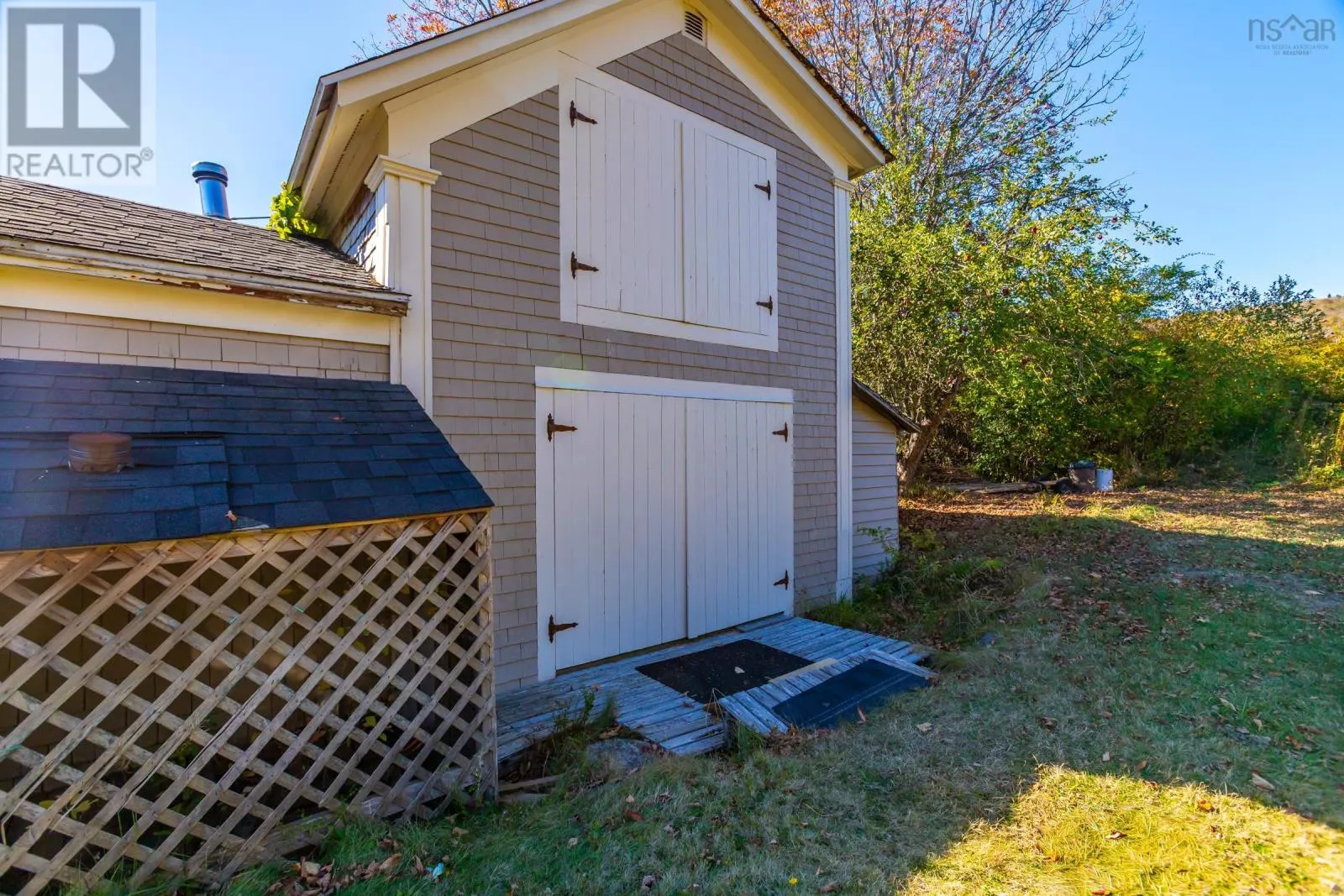 1611 Granville Road