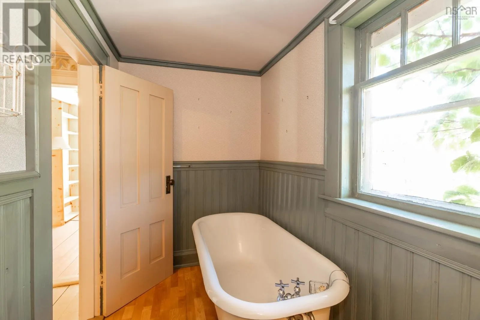 1611 Granville Road