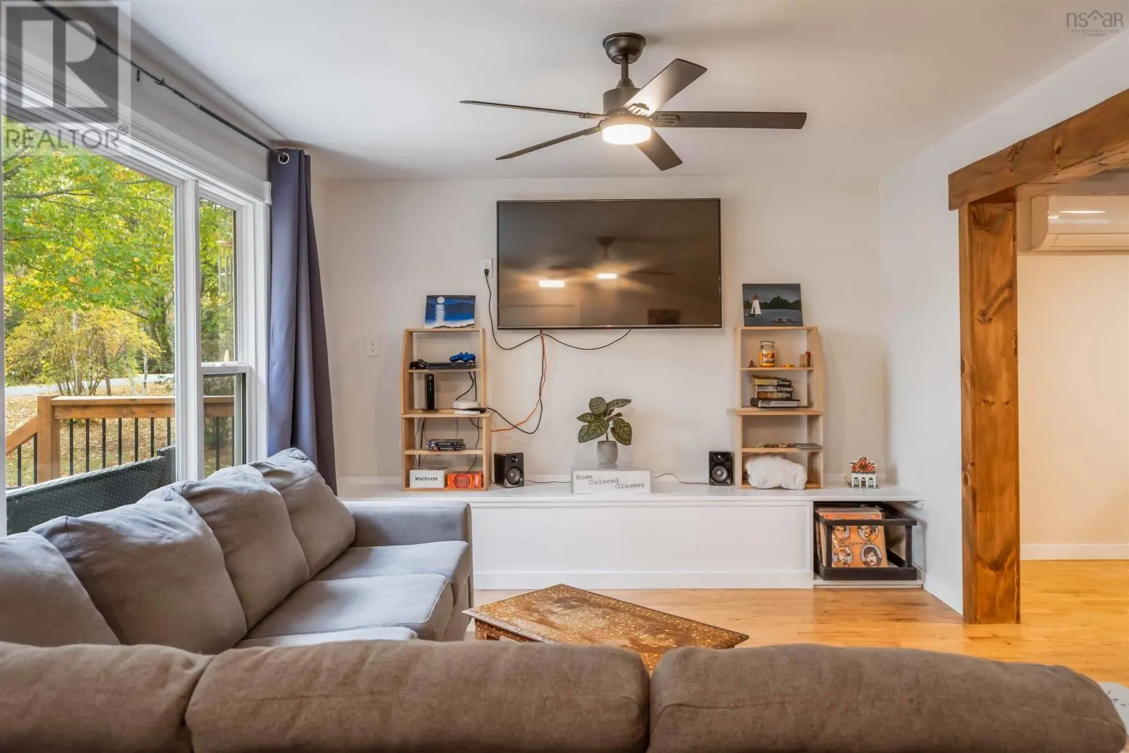 1011 Lone Pine Drive