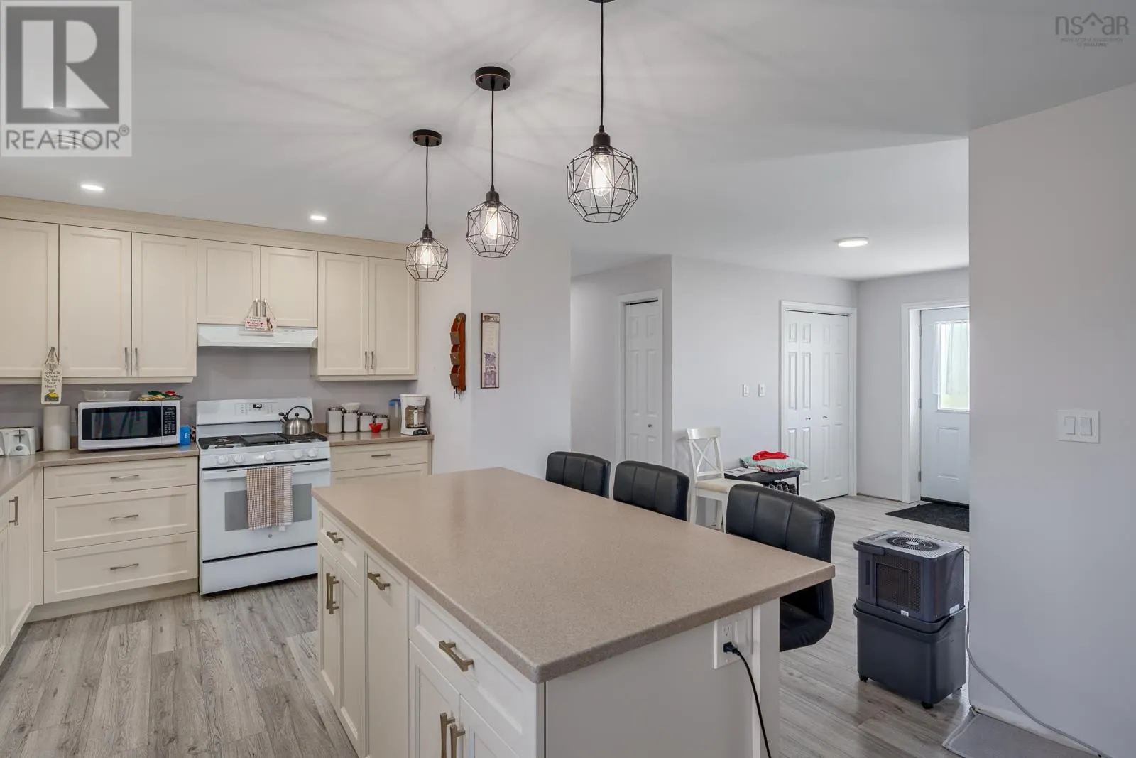 12 Bear Cove Road