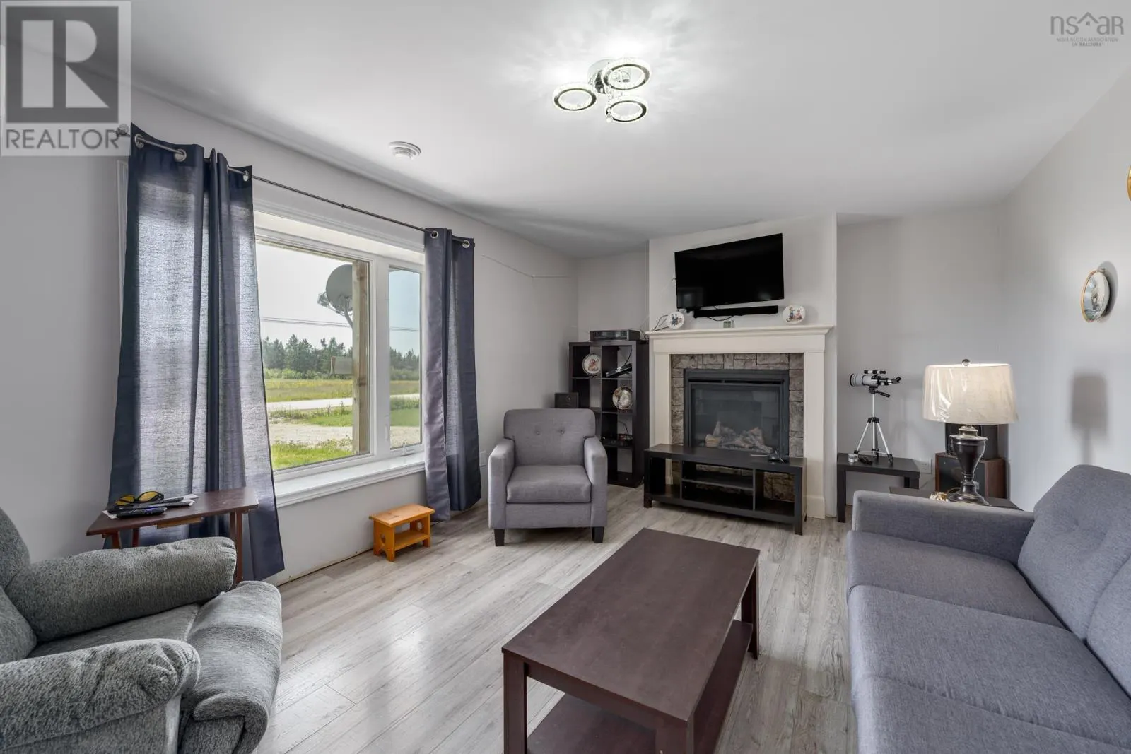 12 Bear Cove Road