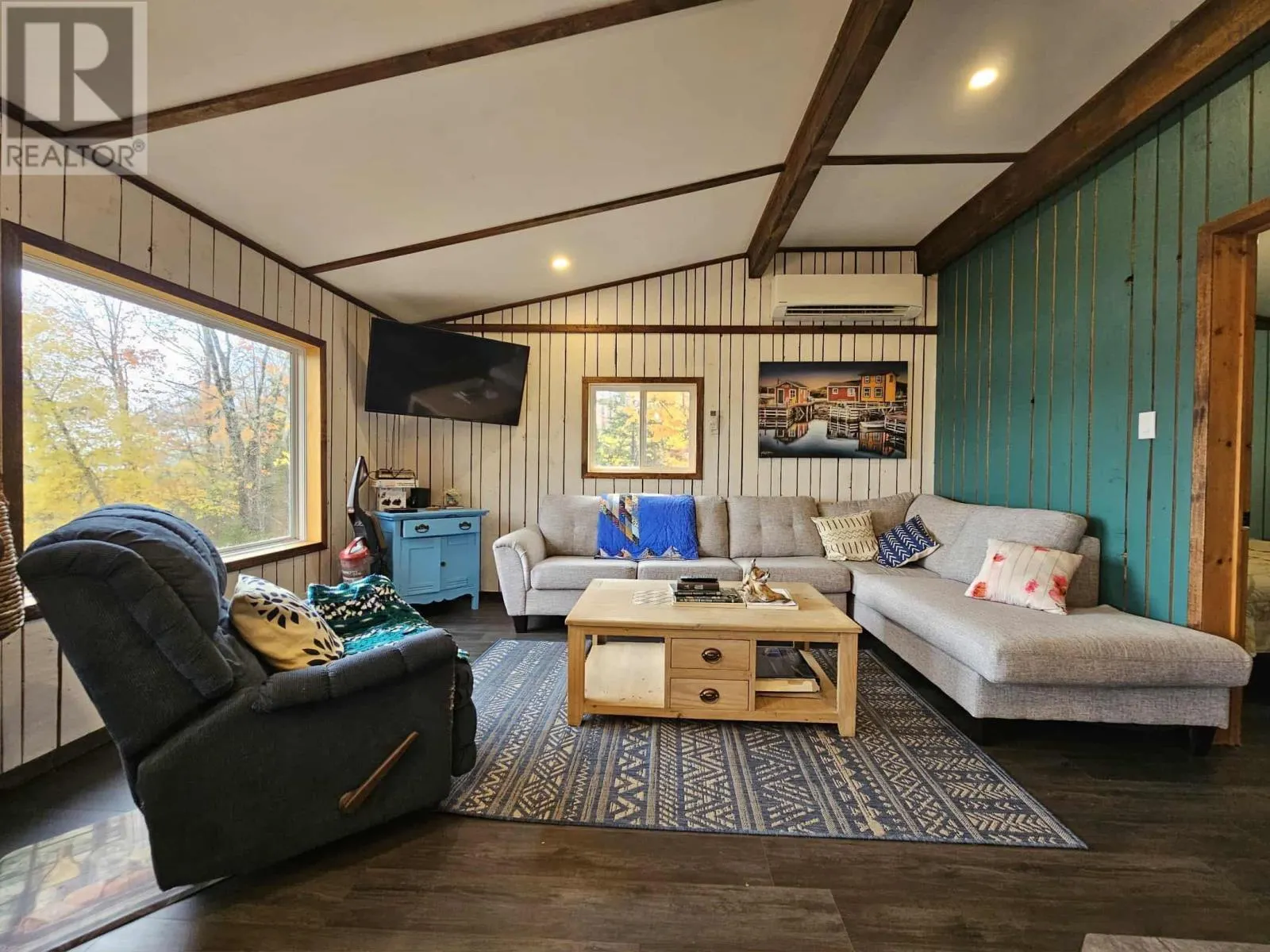 1127 Lake Road