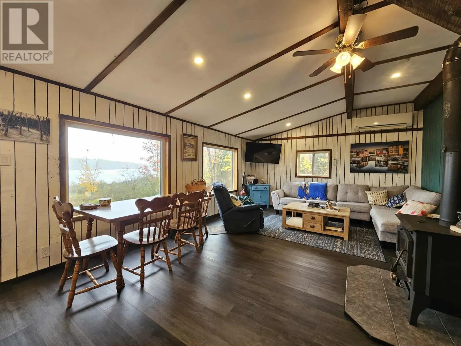 1127 Lake Road