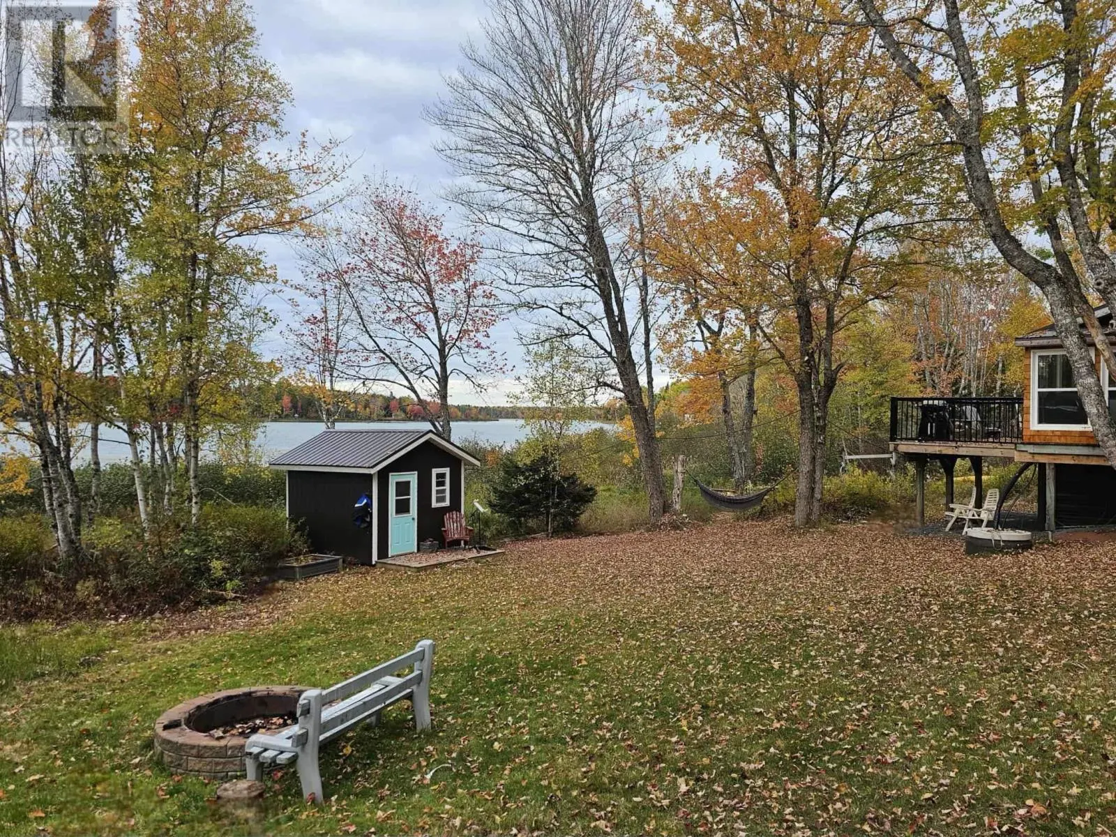 1127 Lake Road