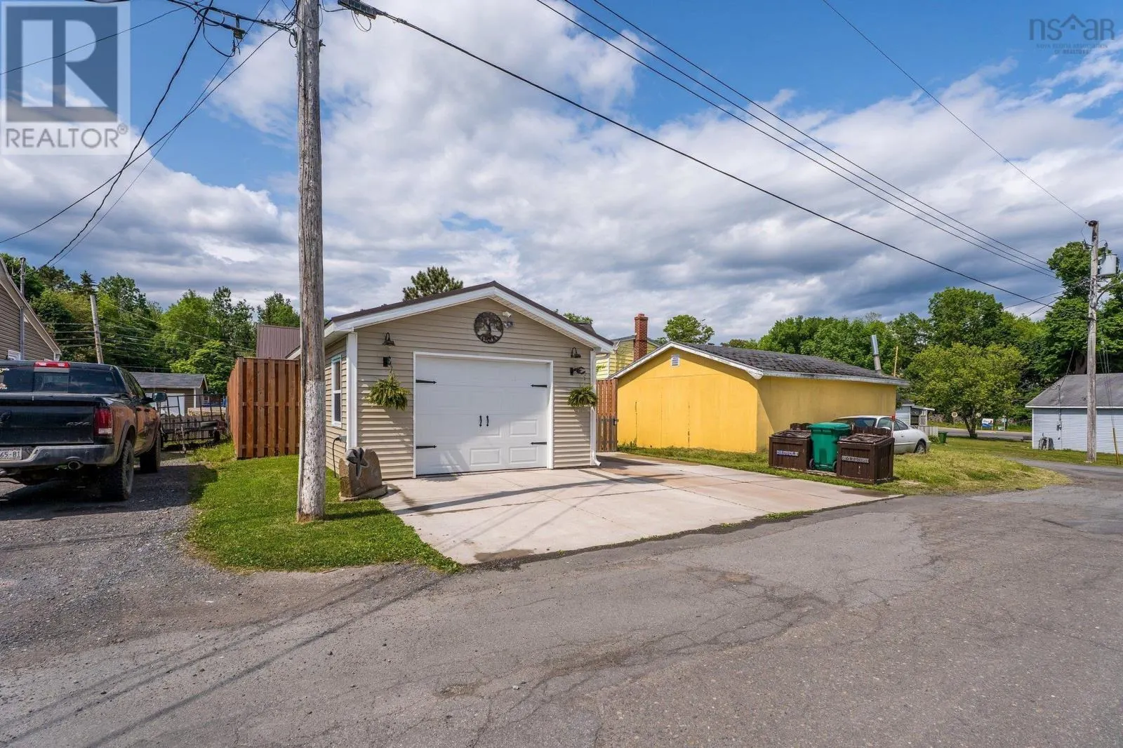 135 West River Road