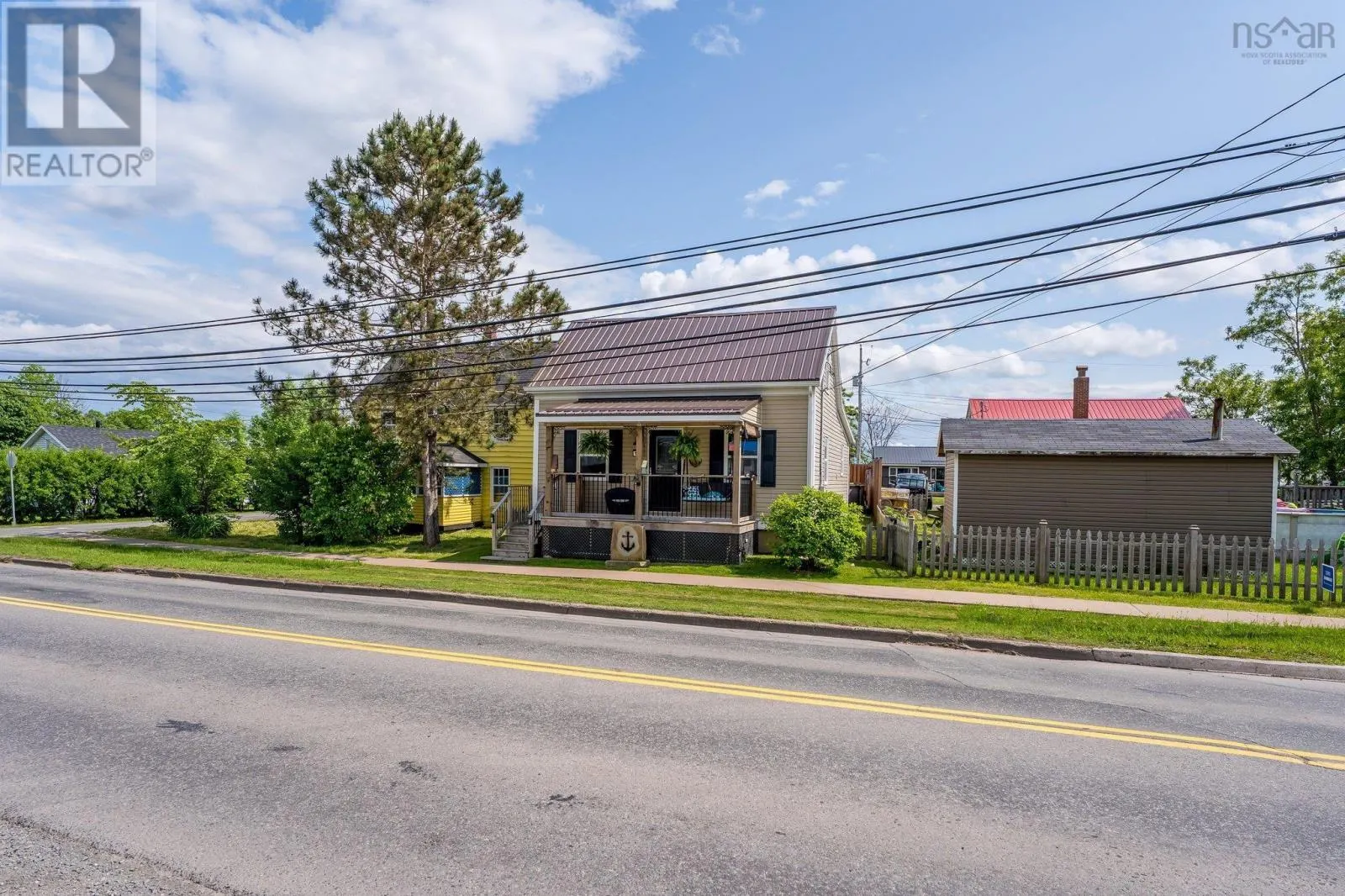 135 West River Road