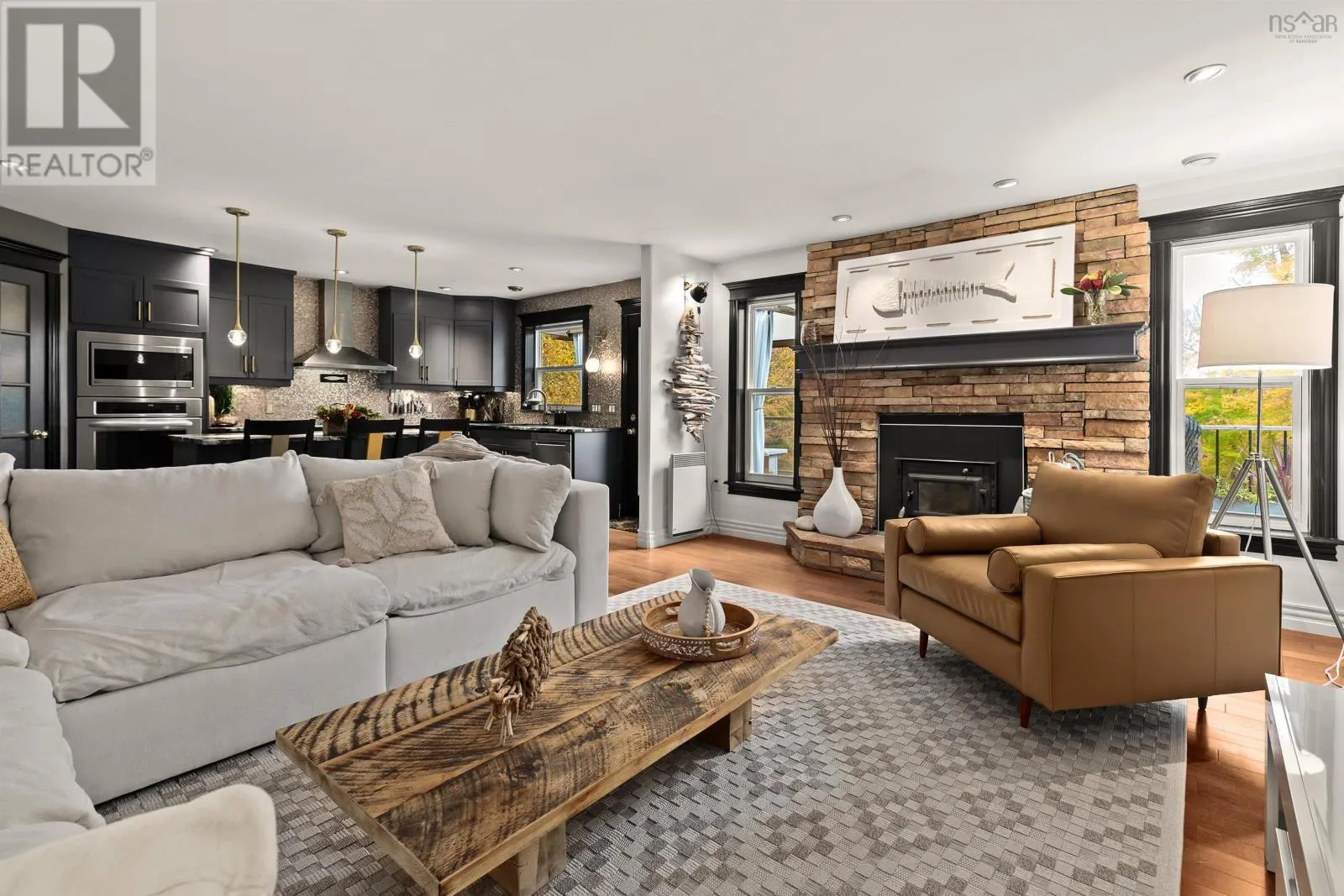 390 Gleneagles Drive