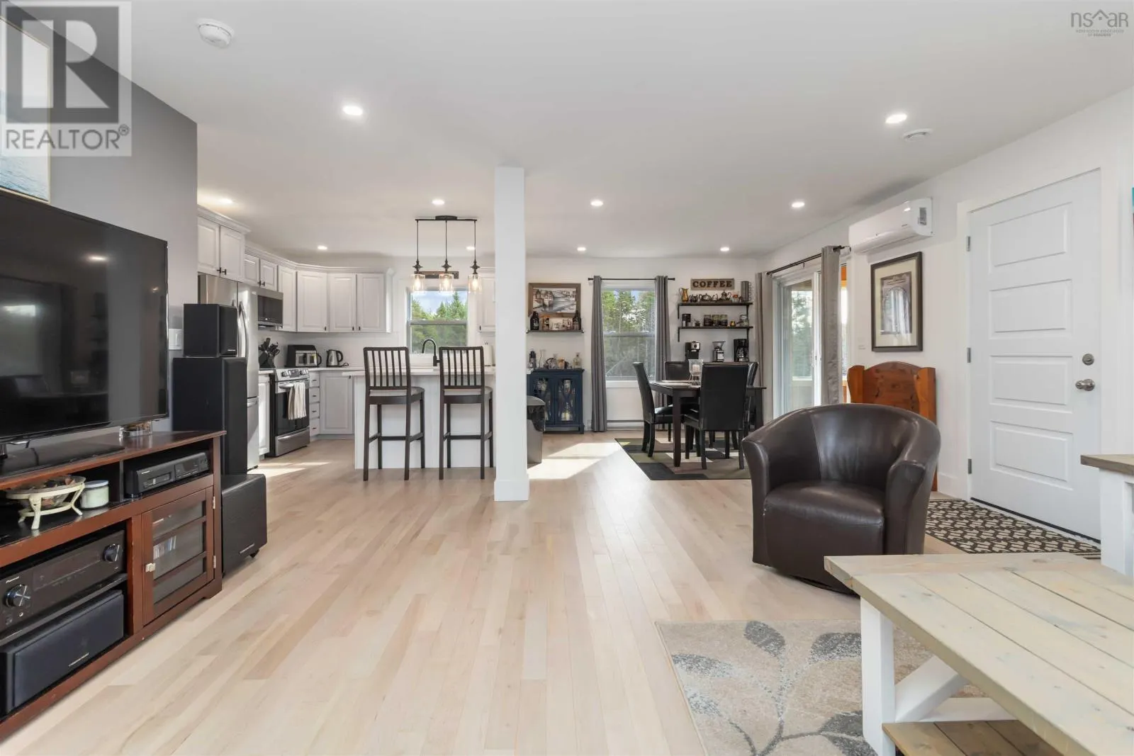 136 Middle Village Road
