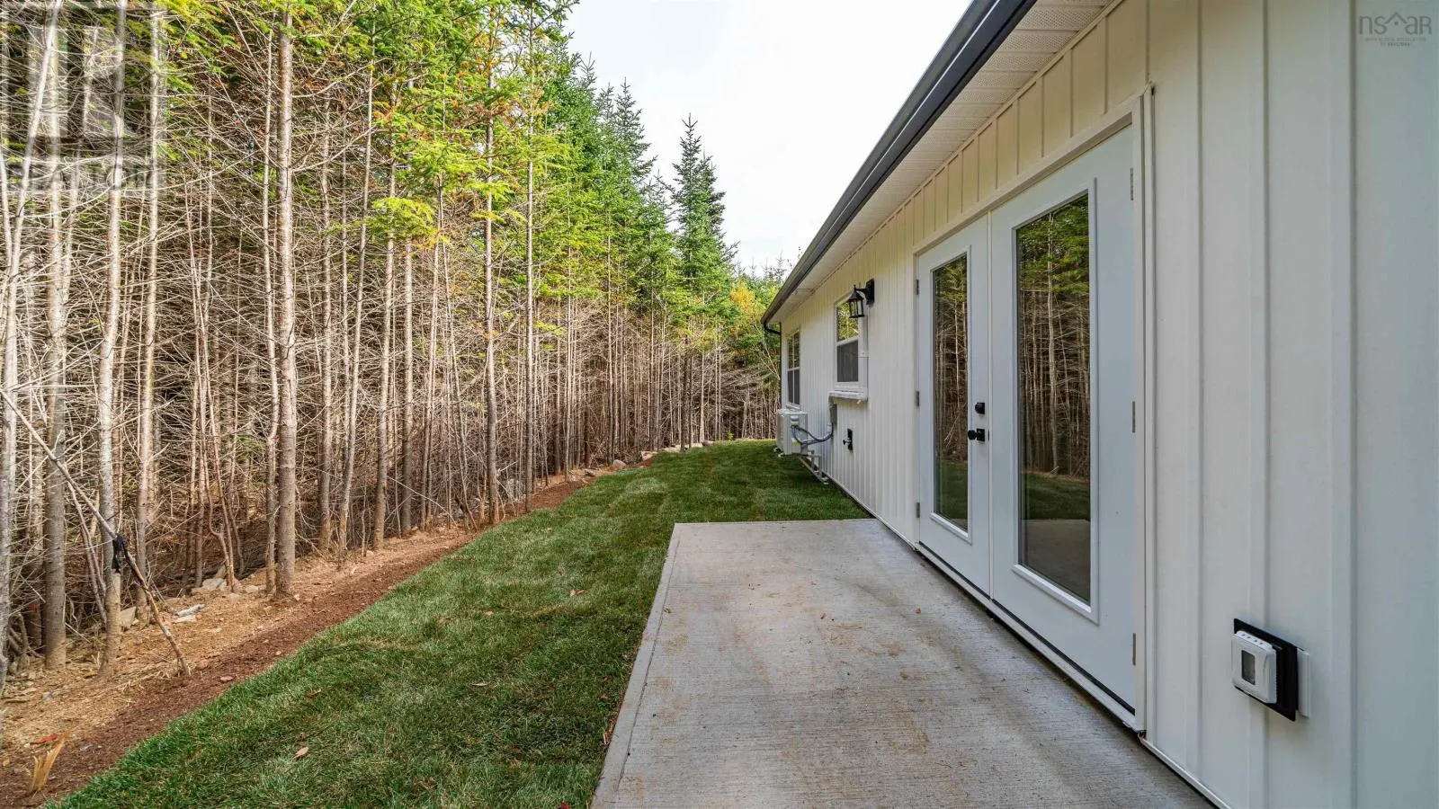 946 West Petpeswick Road
