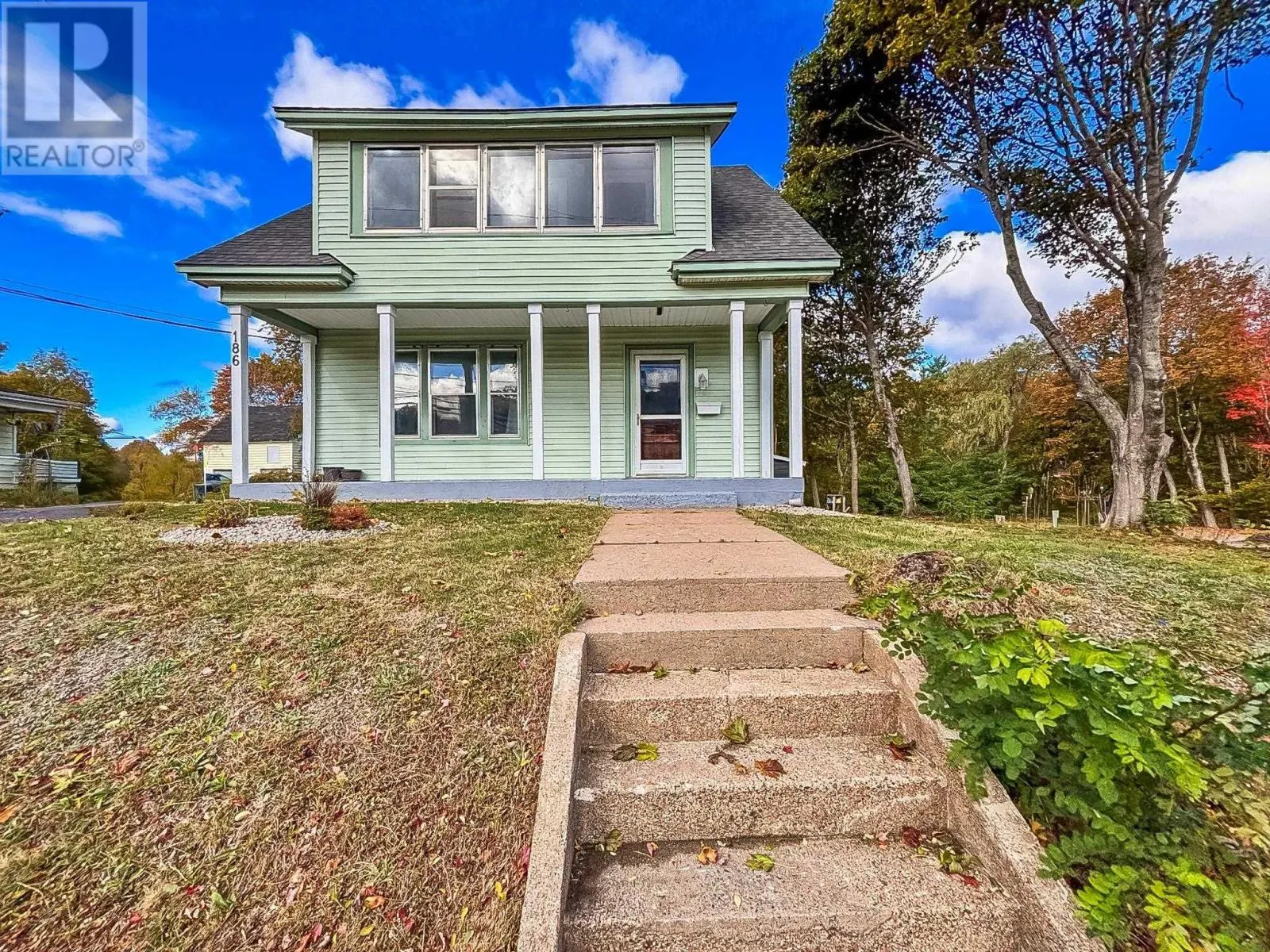 186 Dufferin Street