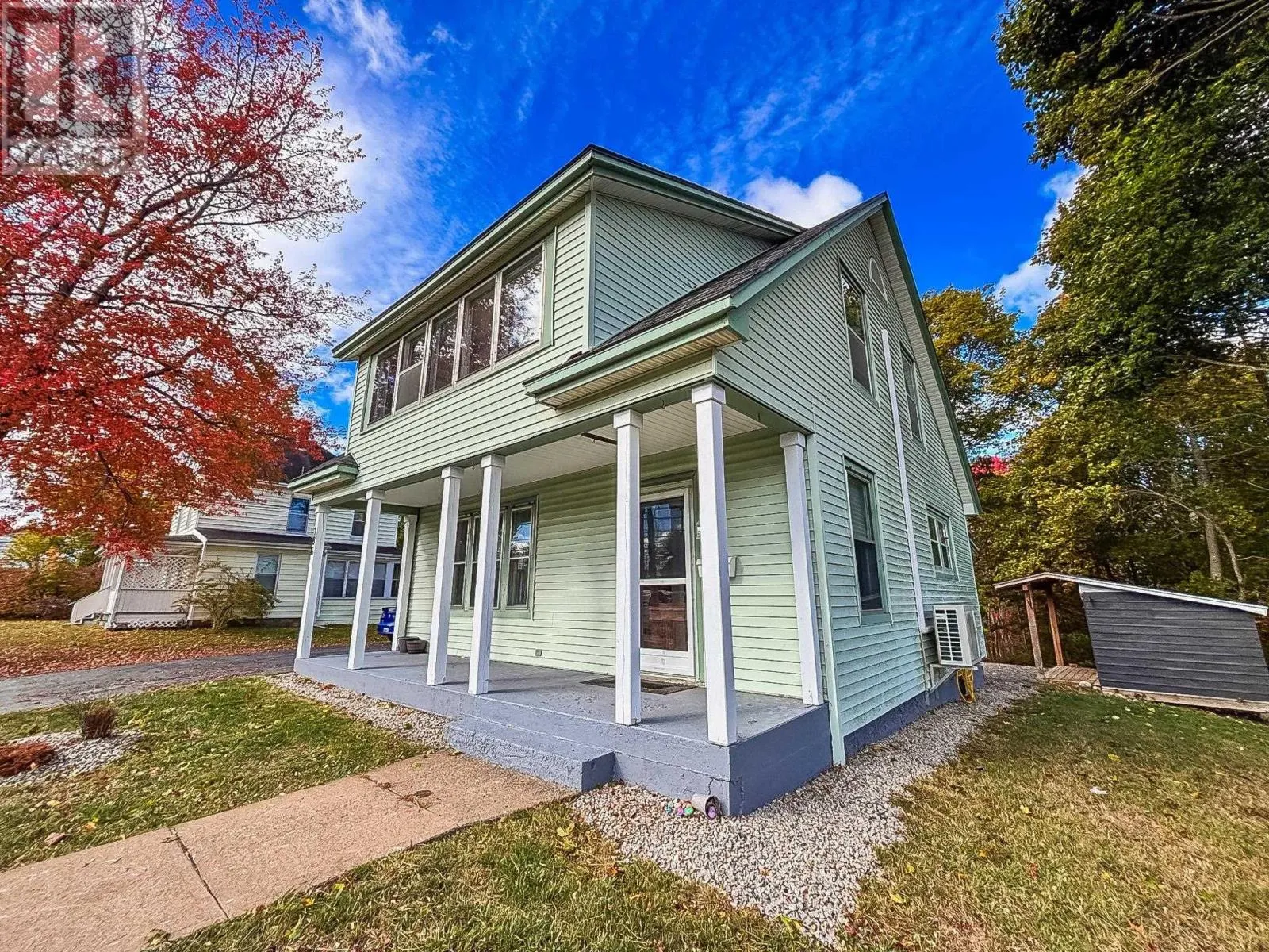 186 Dufferin Street