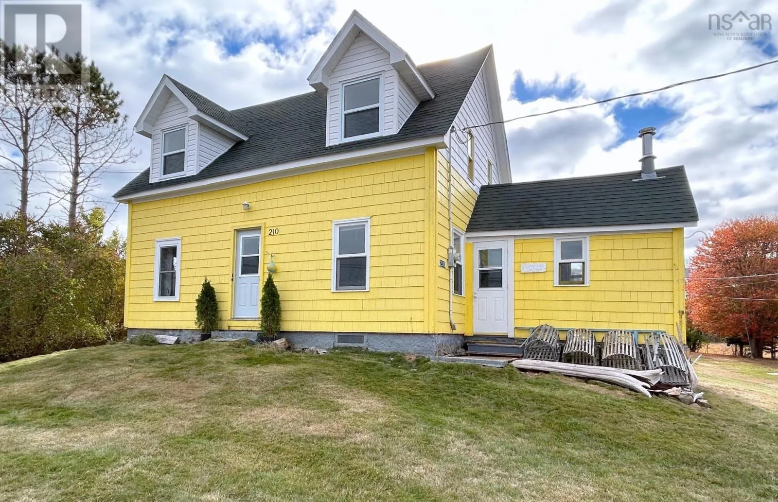 210 Martins Point Road
