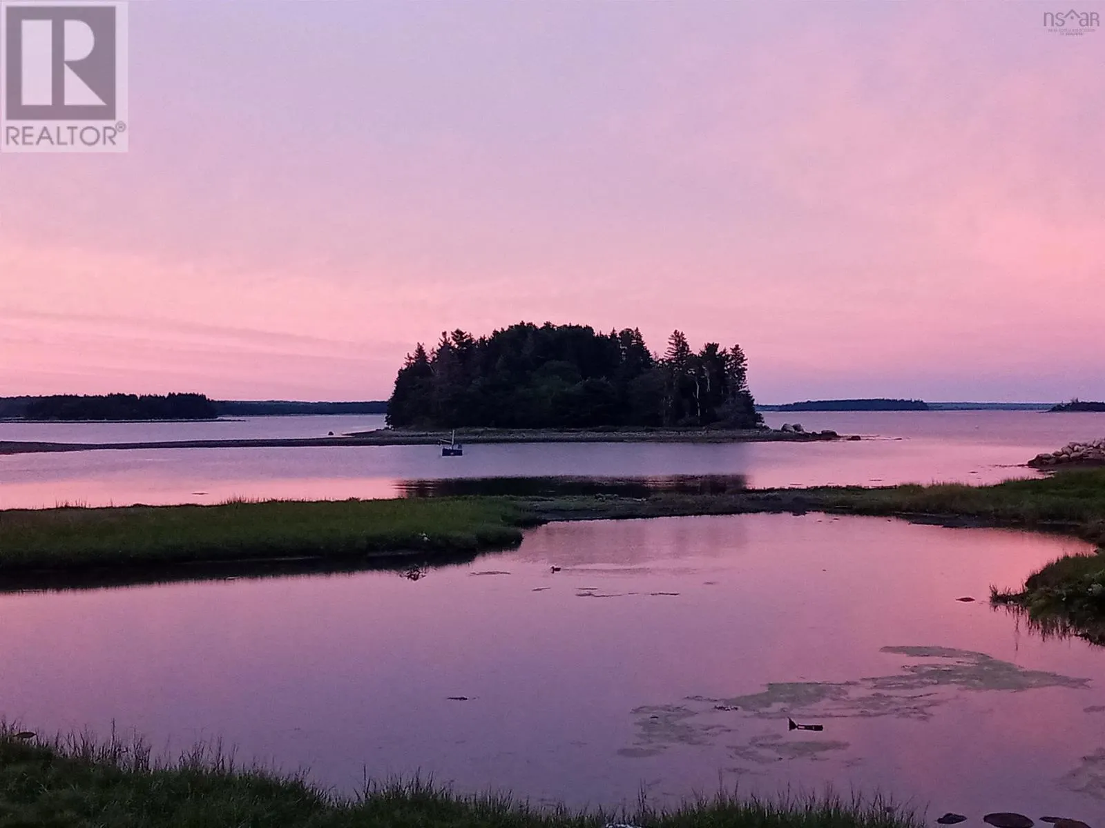 210 Martins Point Road
