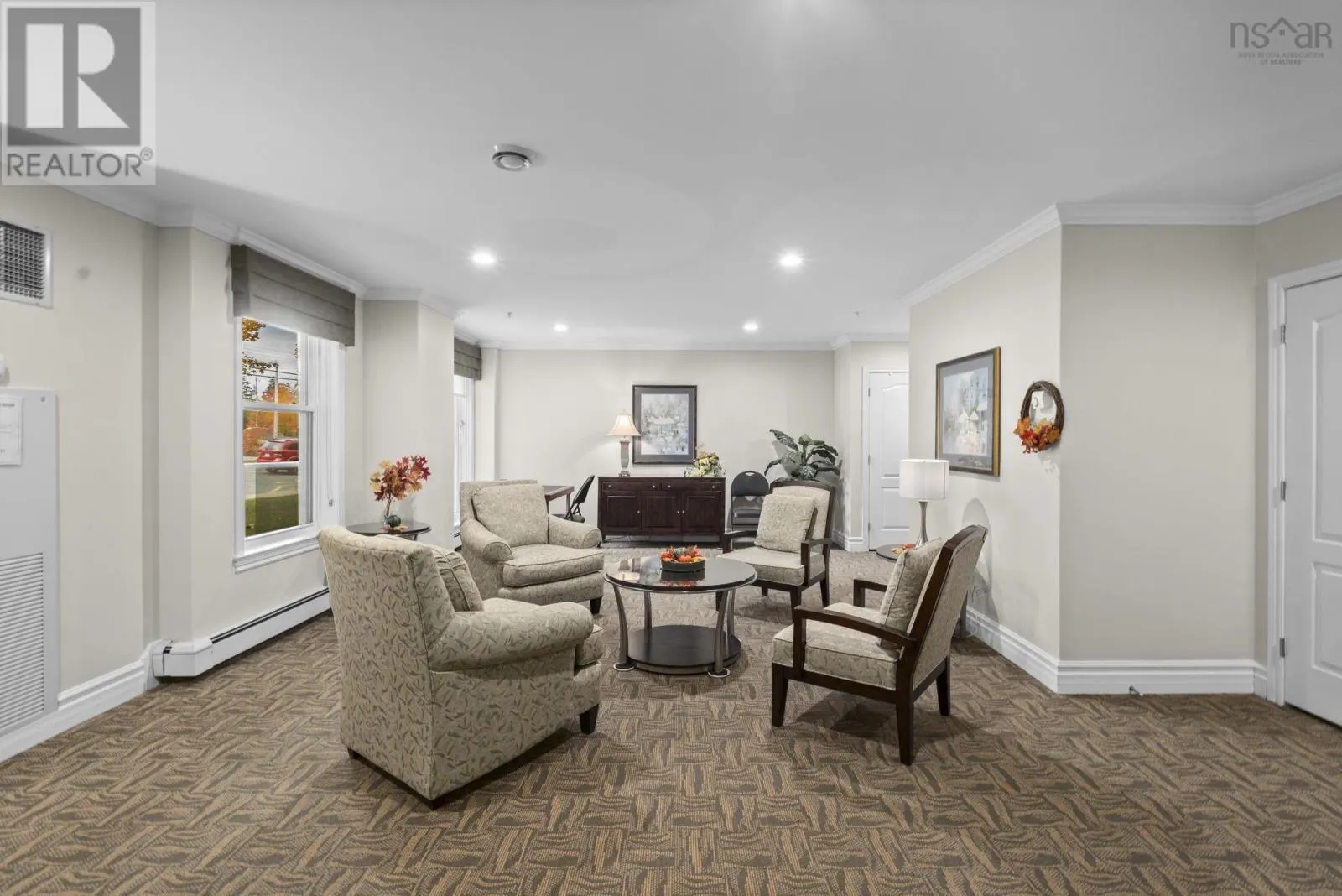 210 120 Southgate Drive