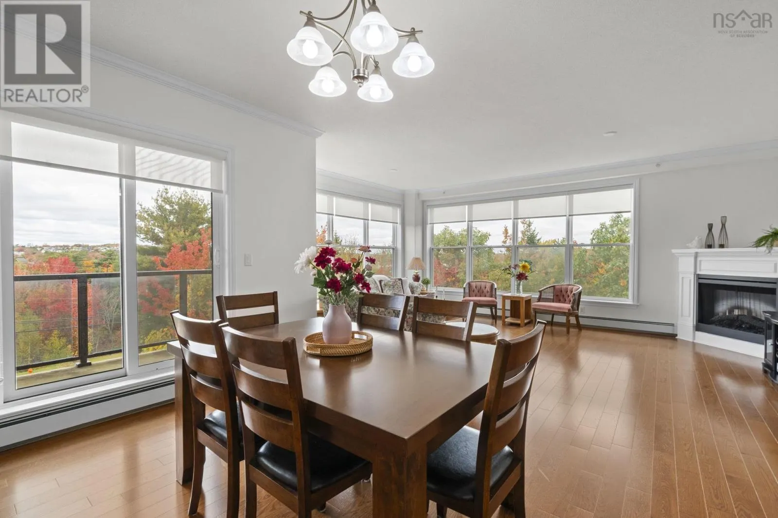210 120 Southgate Drive