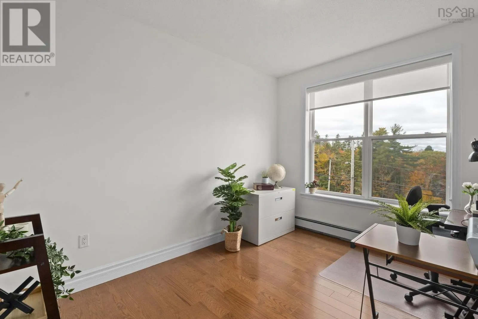 210 120 Southgate Drive