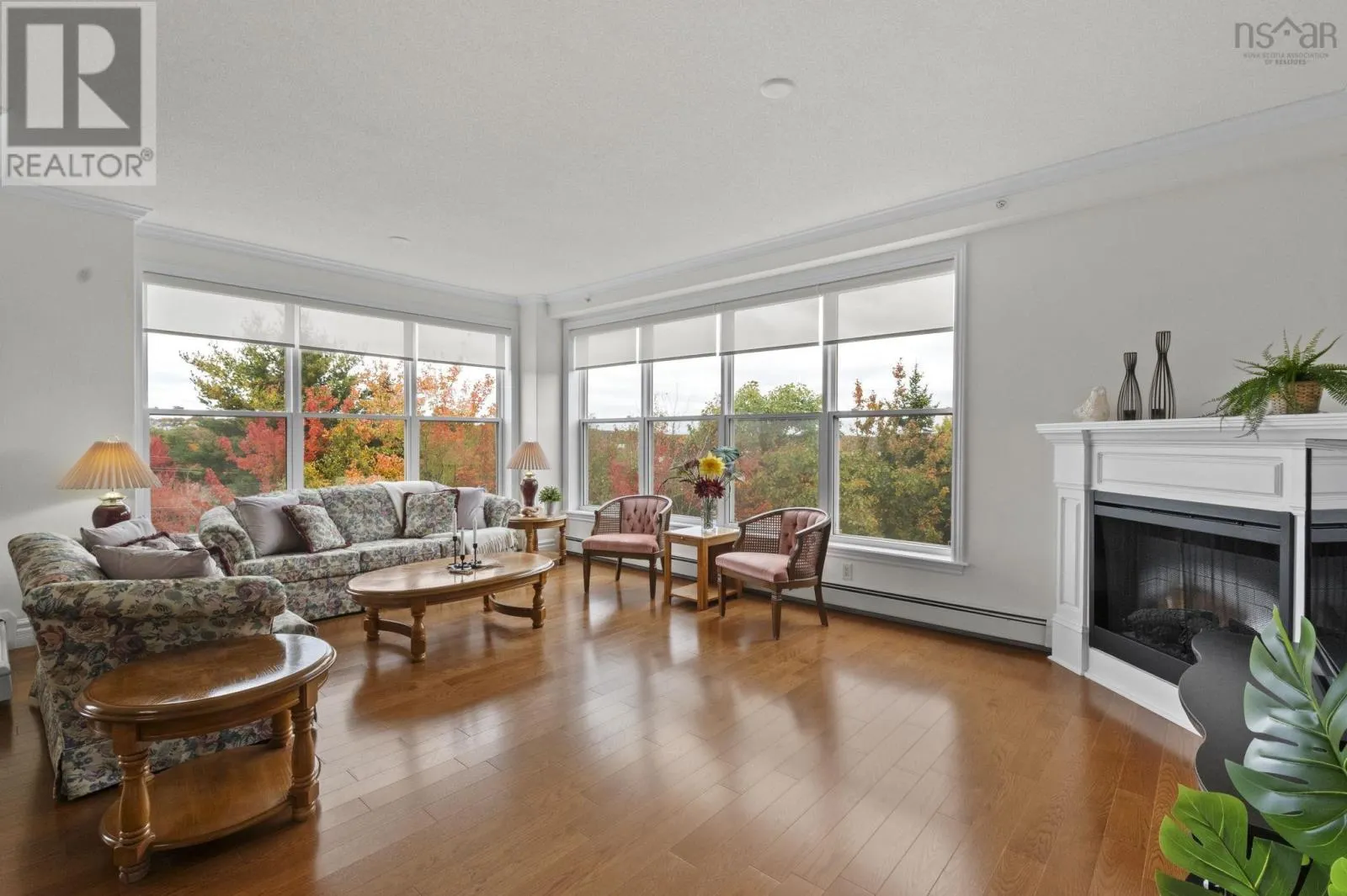 210 120 Southgate Drive