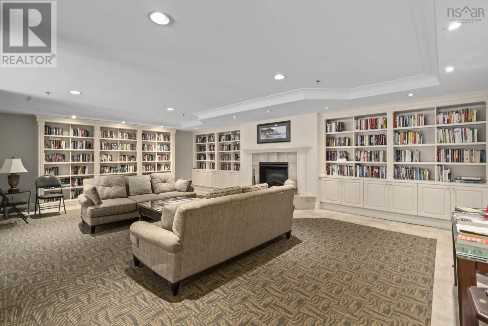 210 120 Southgate Drive