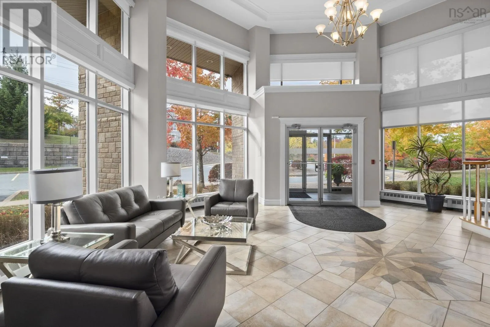 210 120 Southgate Drive