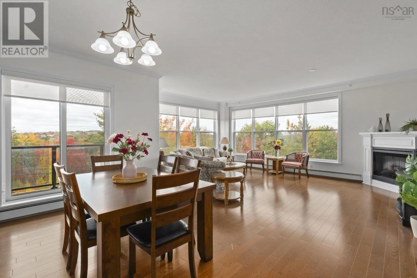 210 120 Southgate Drive