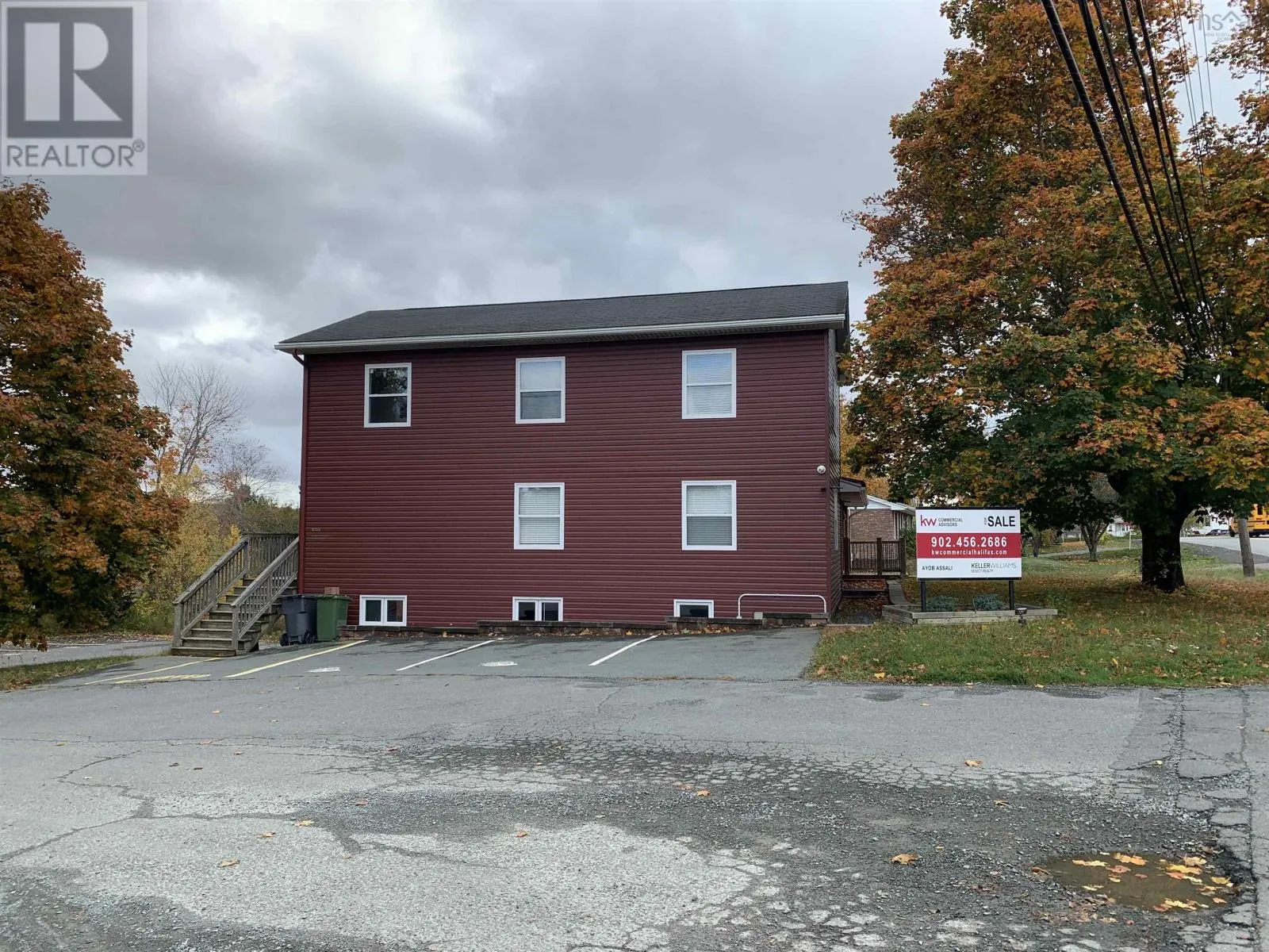 1423 Fall River Road