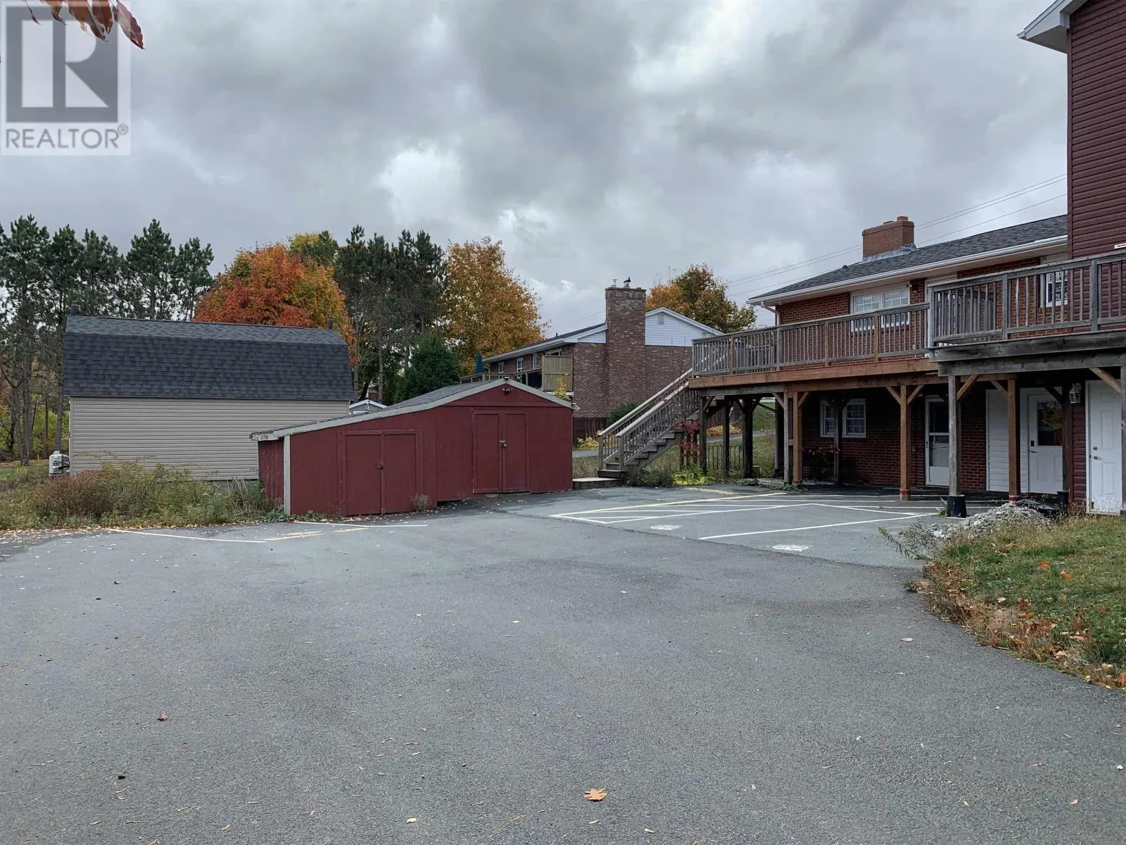 1423 Fall River Road
