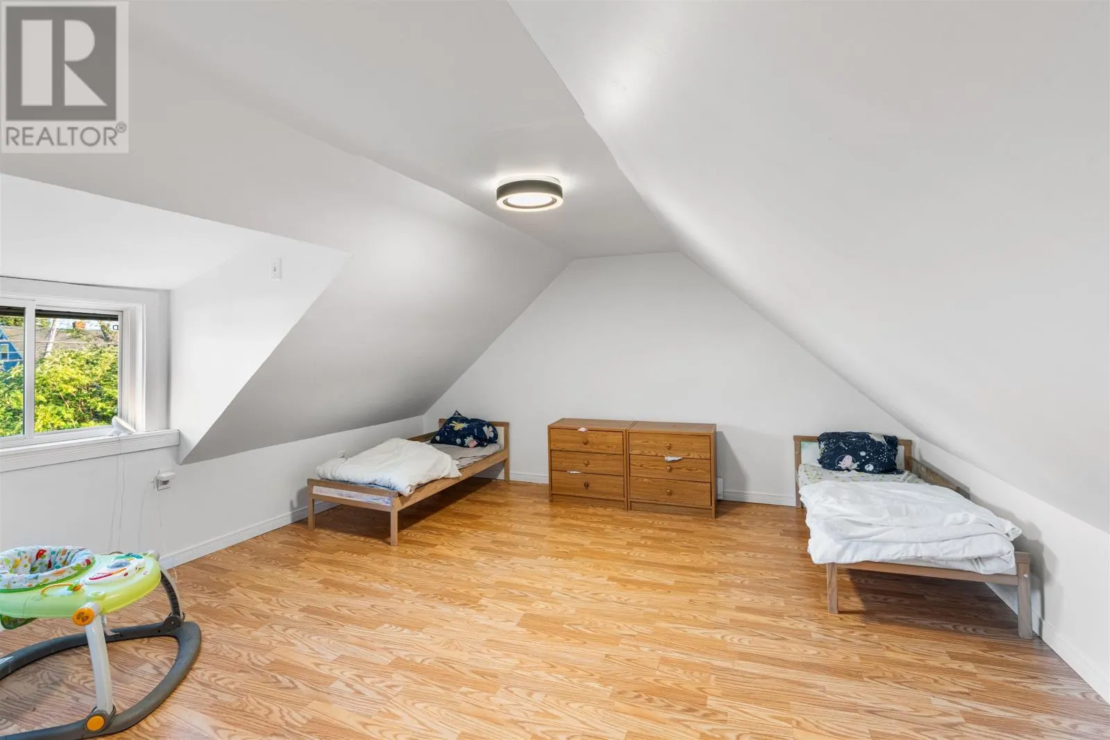 245 Dickie Road