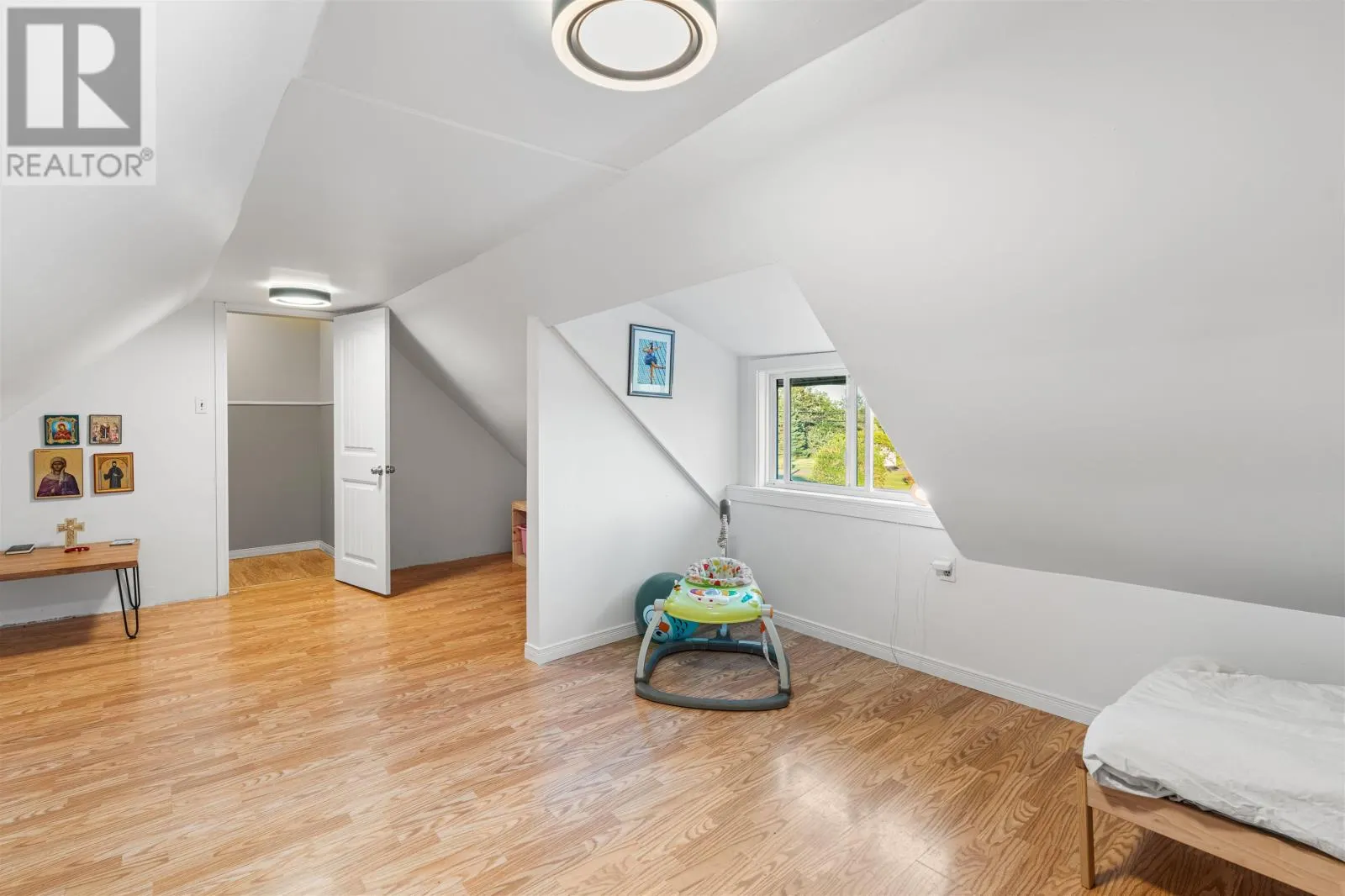 245 Dickie Road