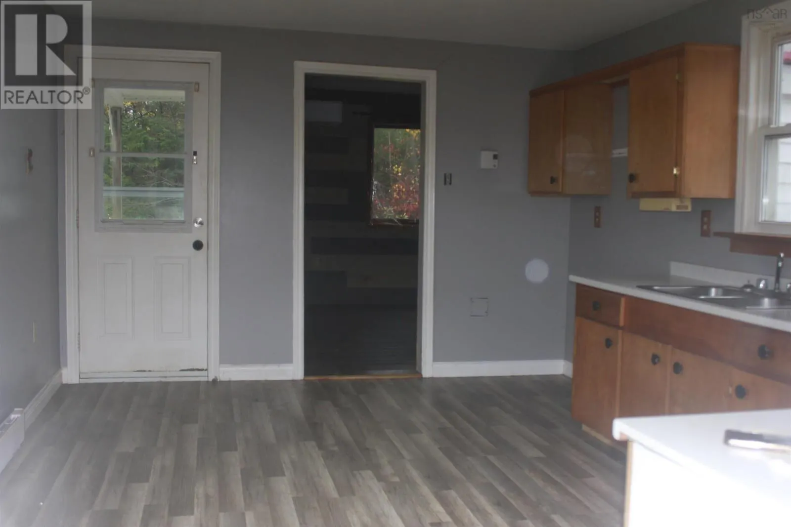 83 Pleasant Valley Road