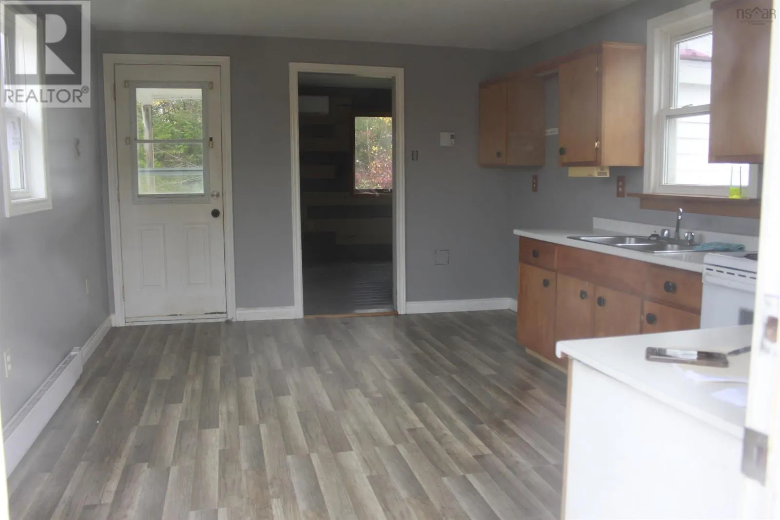 83 Pleasant Valley Road