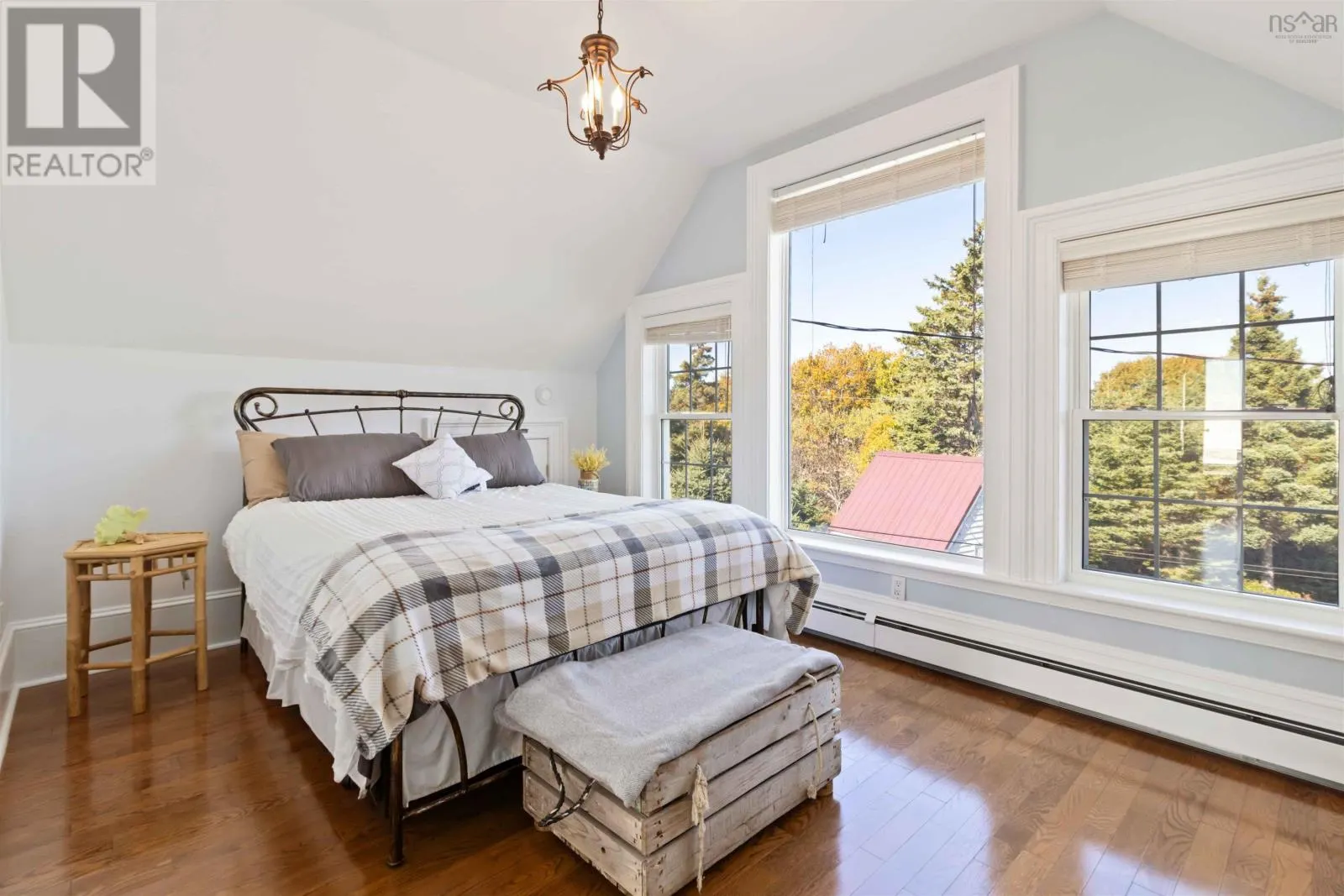 157 The Point Road