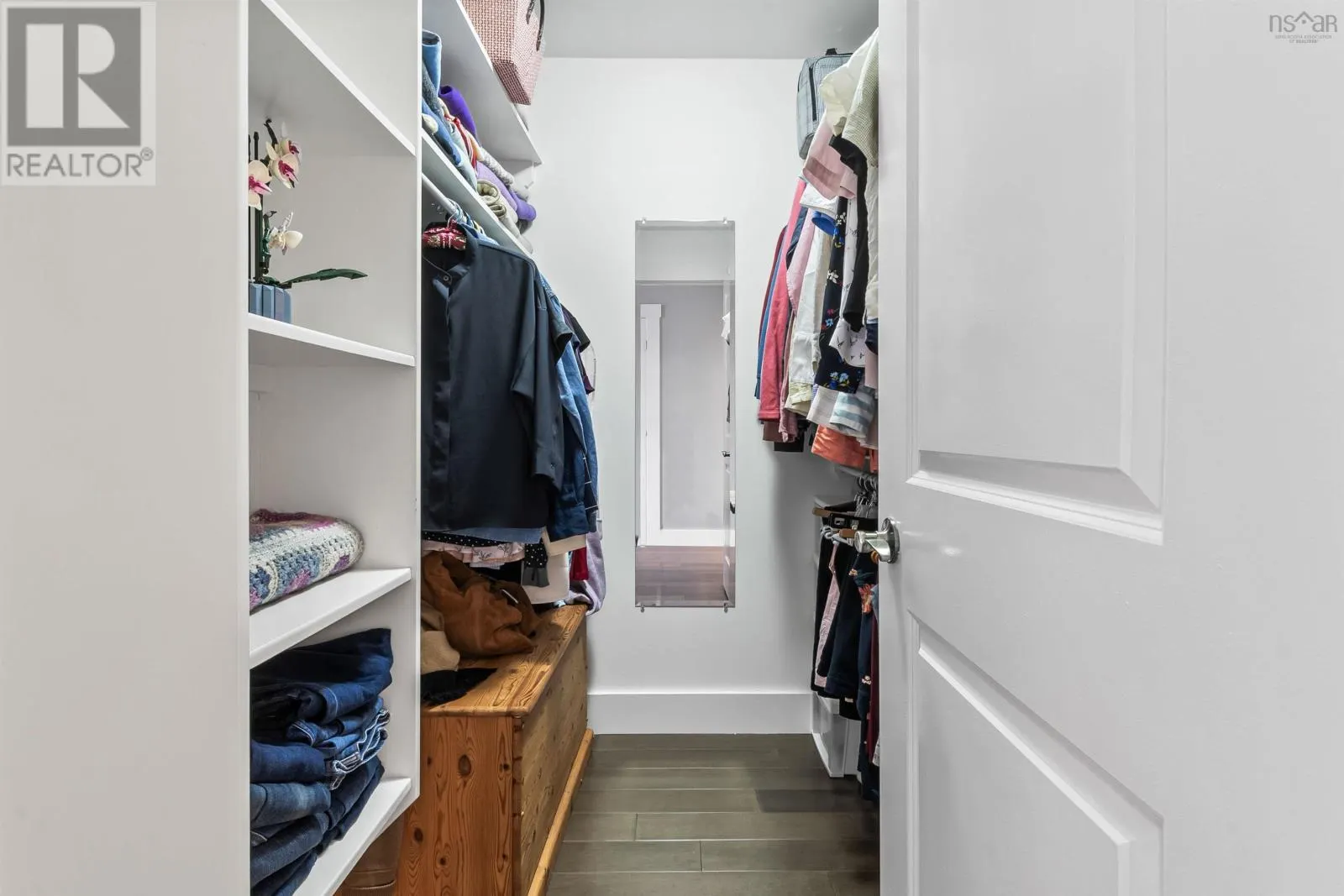 409 220 Waterfront Drive