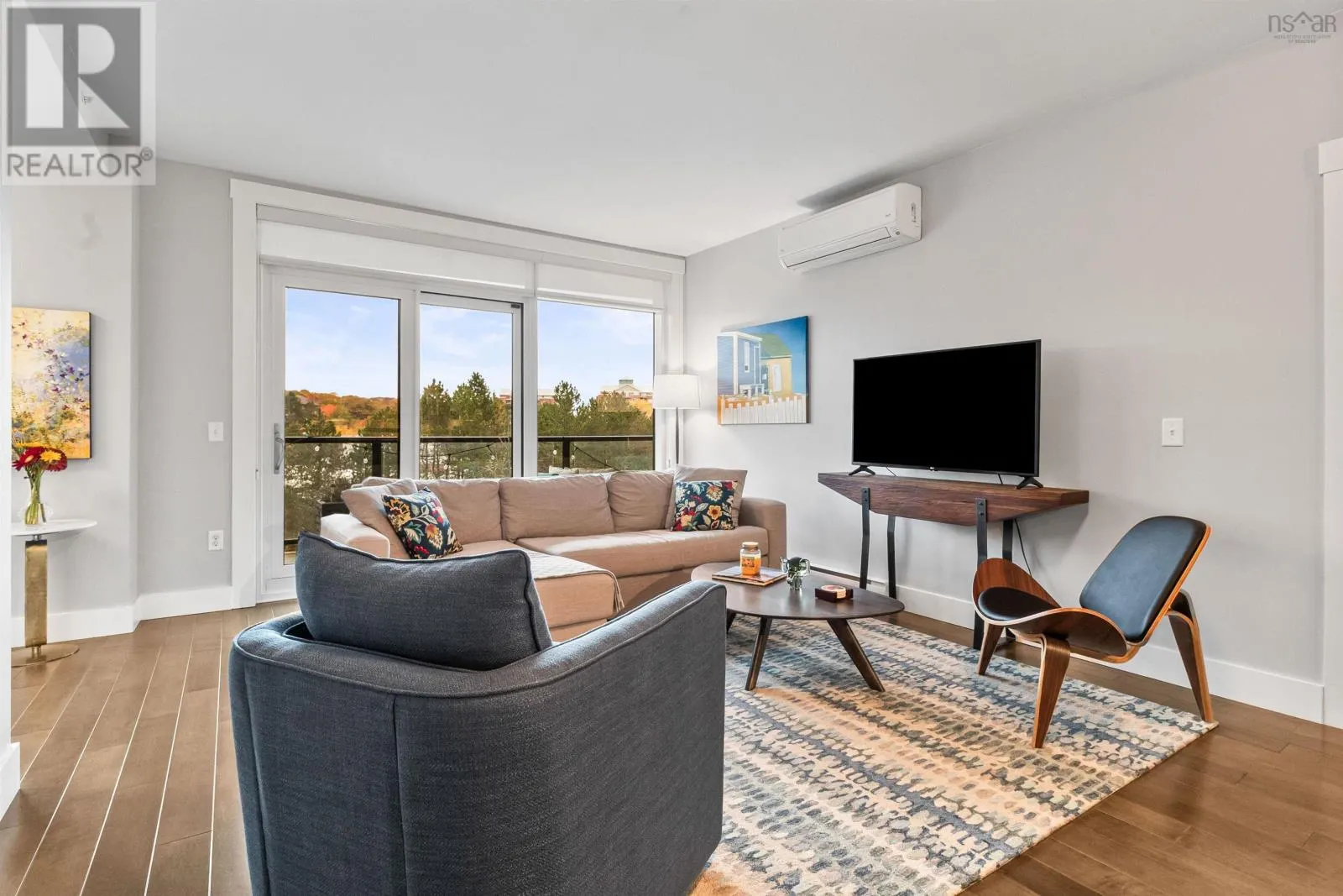 409 220 Waterfront Drive