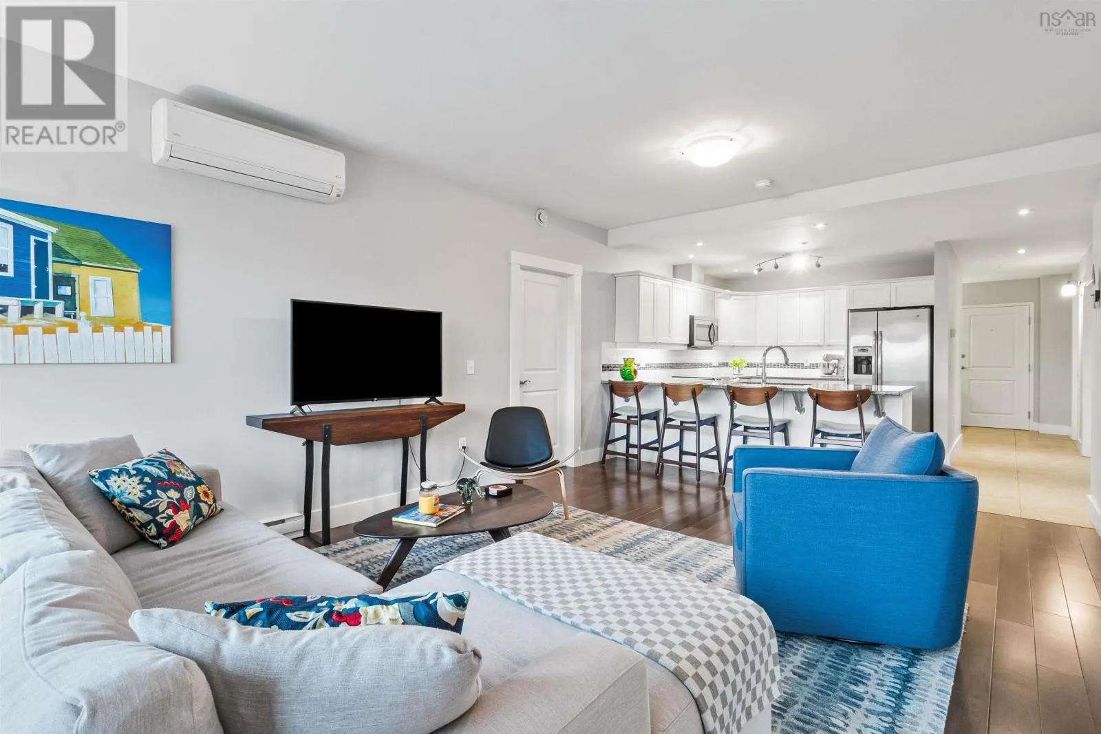 409 220 Waterfront Drive