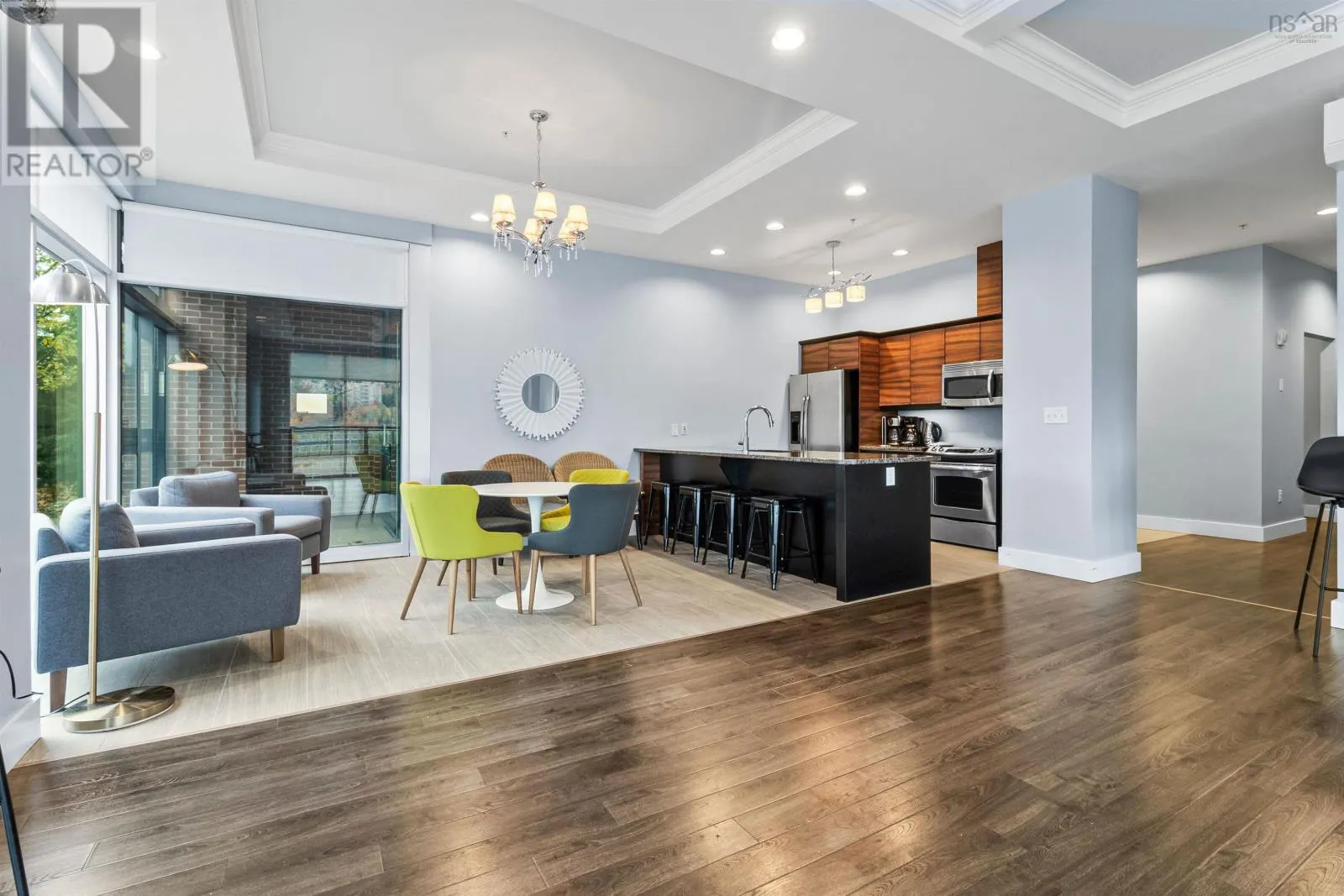 409 220 Waterfront Drive