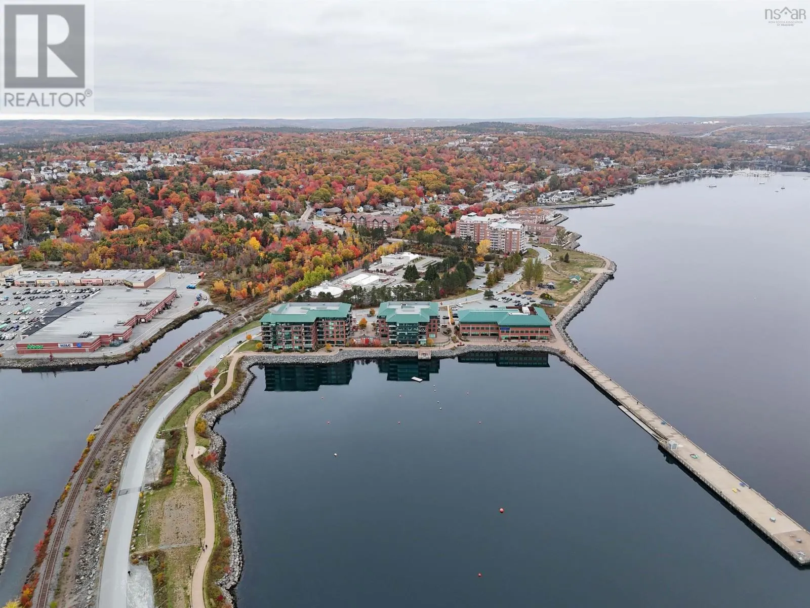 409 220 Waterfront Drive