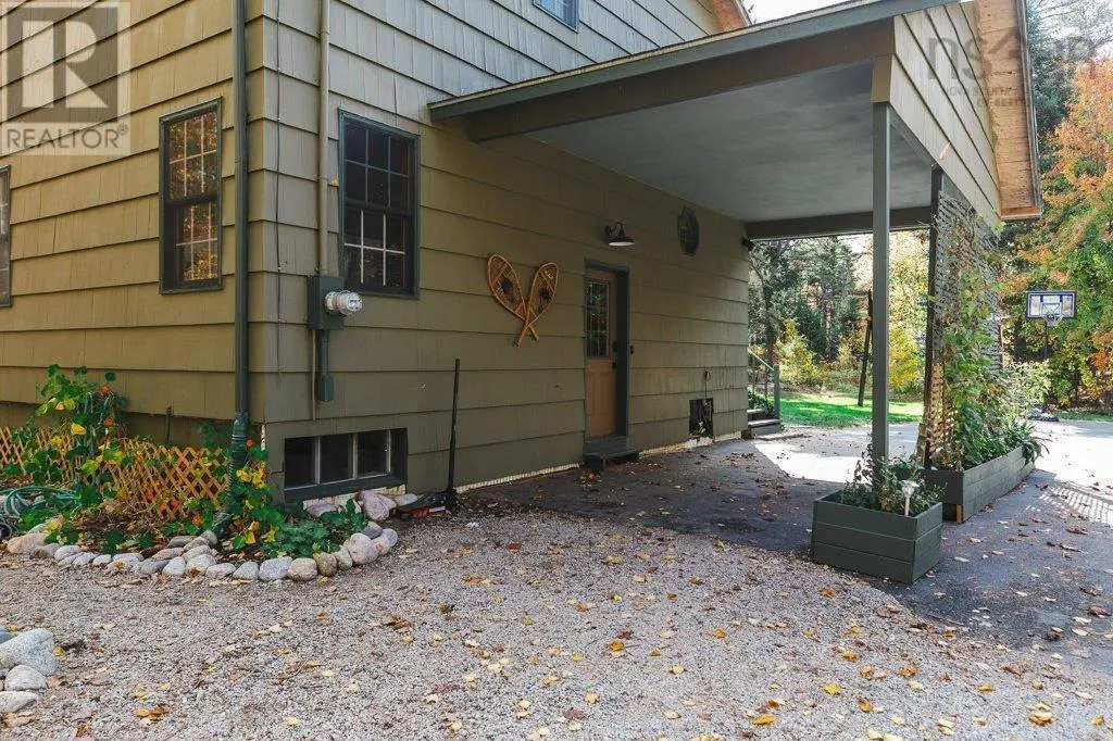 72 Conrads Road