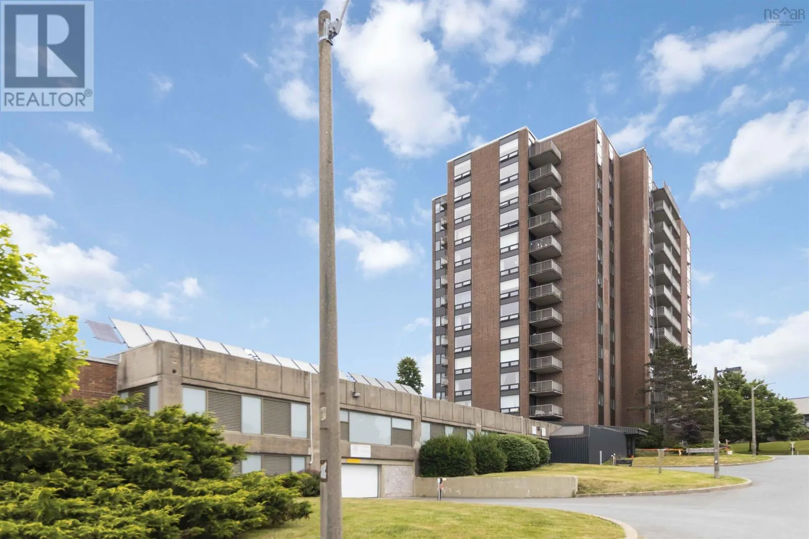 406 5572 Northridge Road