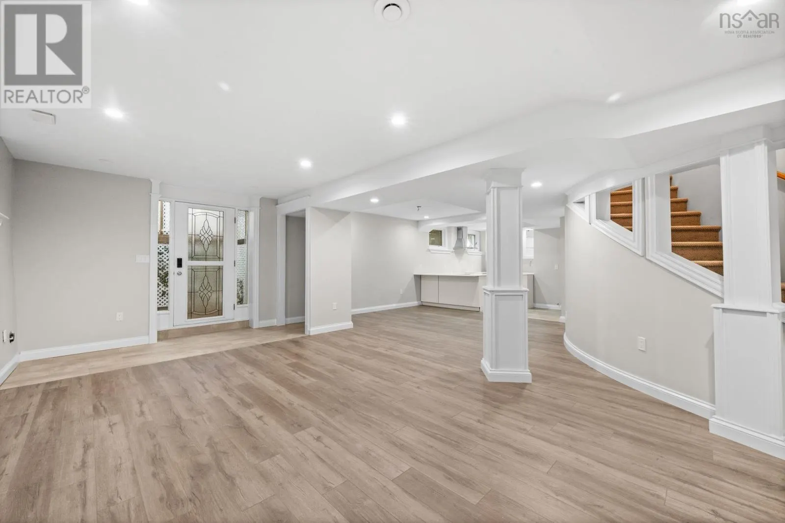 916 Young Avenue