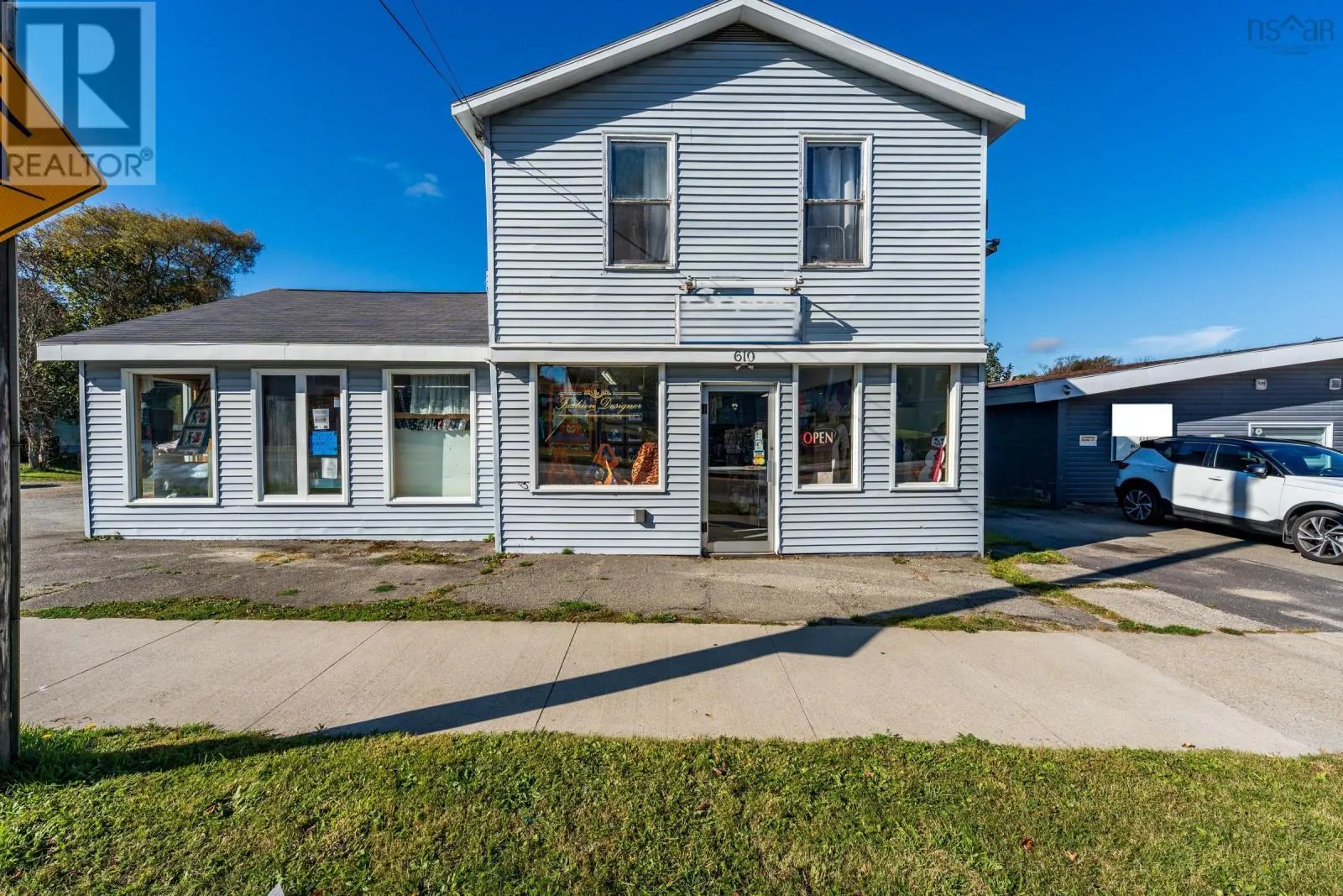 610 Main Street