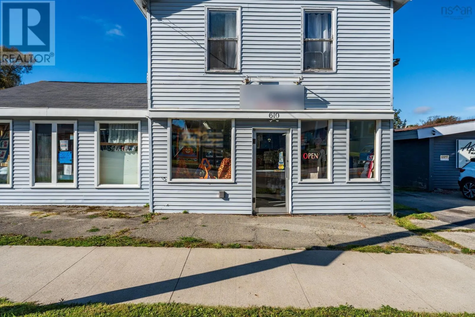 610 Main Street