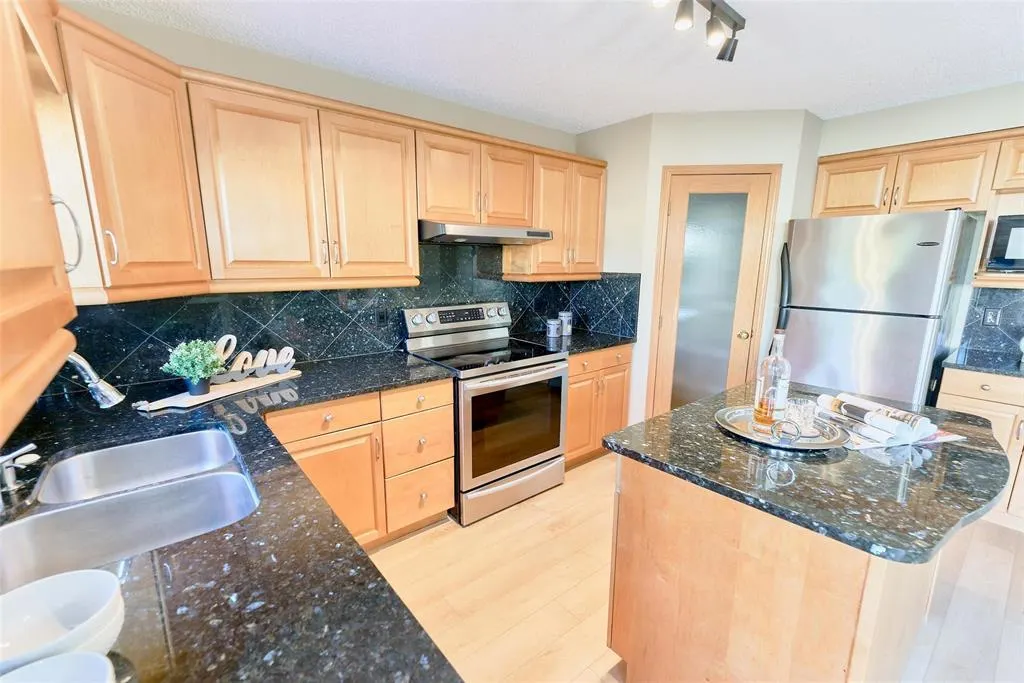 62 Calderwood Bay